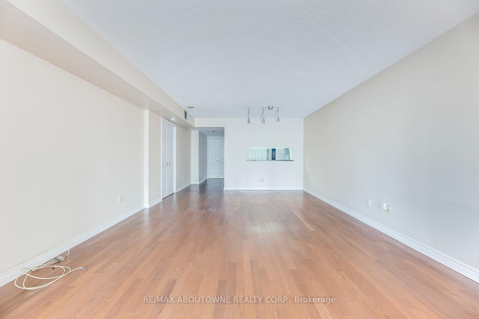 Photo 8 of Unit 701, 71 Simcoe Street, Toronto, University — HOMEH