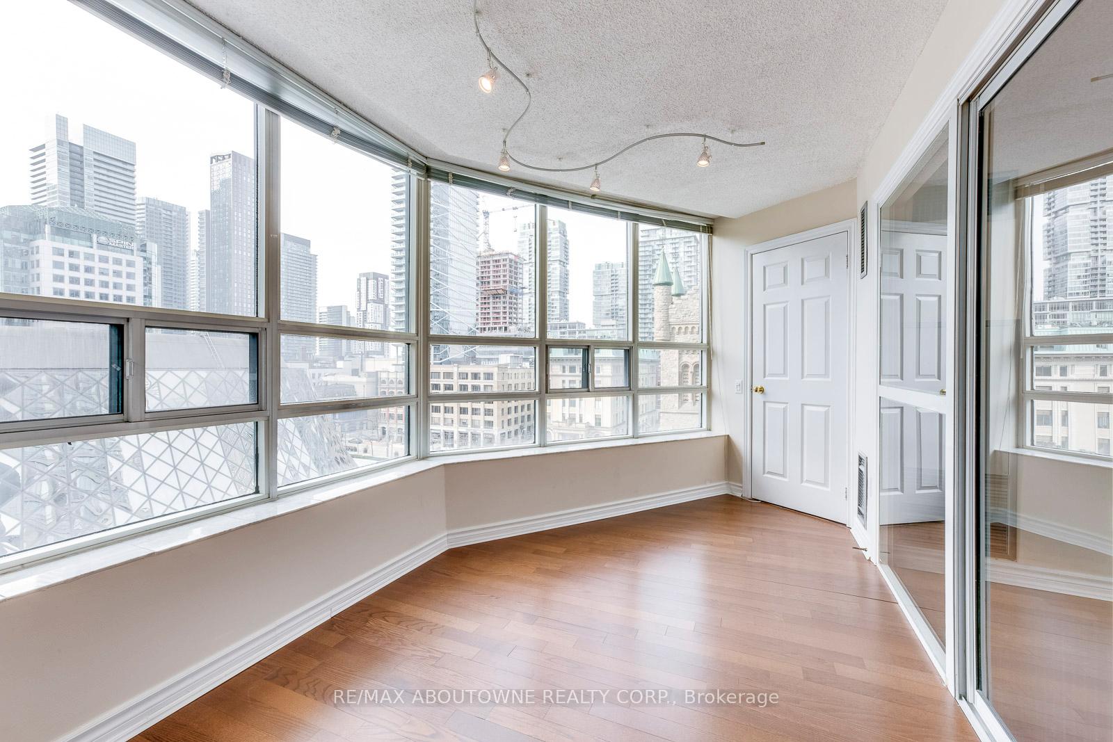 Photo 13 of Unit 701, 71 Simcoe Street, Toronto, University — HOMEH