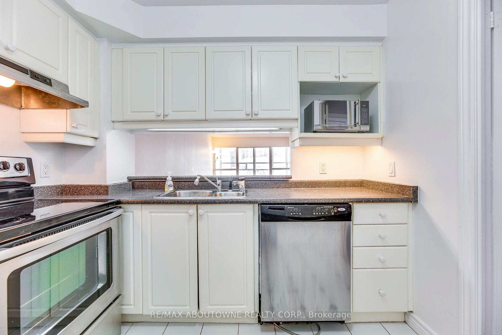 Photo 17 of Unit 701, 71 Simcoe Street, Toronto, University — HOMEH