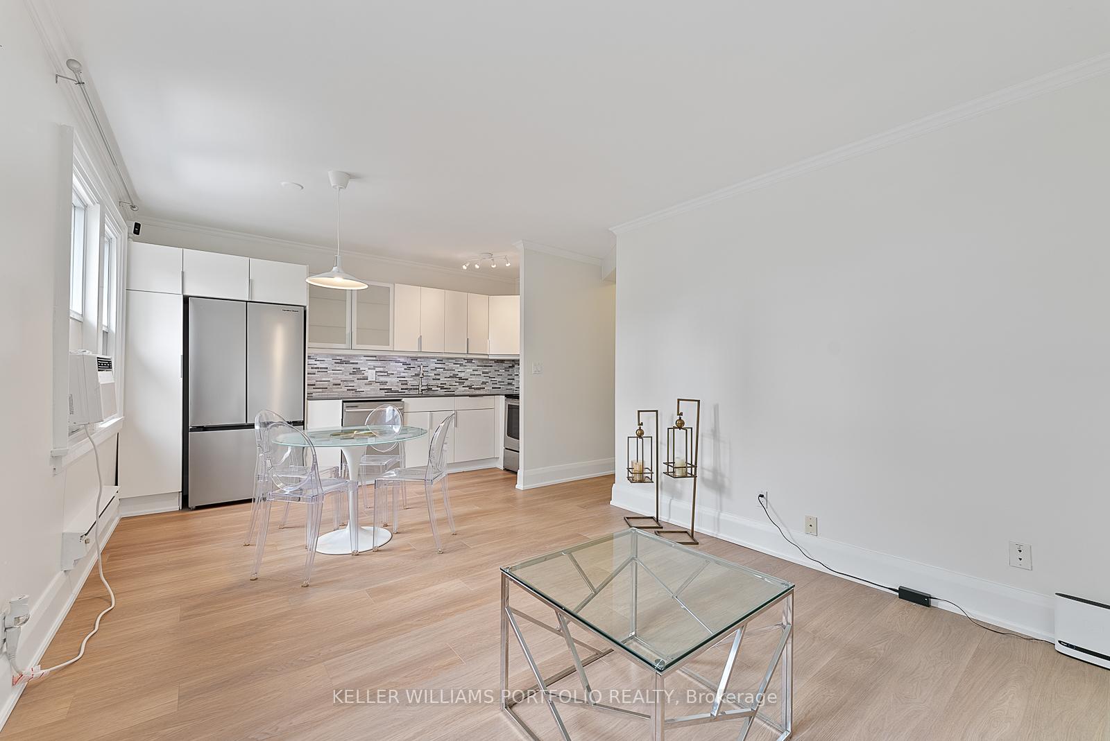 Photo 8 of Unit 402, 114 Vaughan Road, Toronto, Humewood-Cedarvale — HOMEH