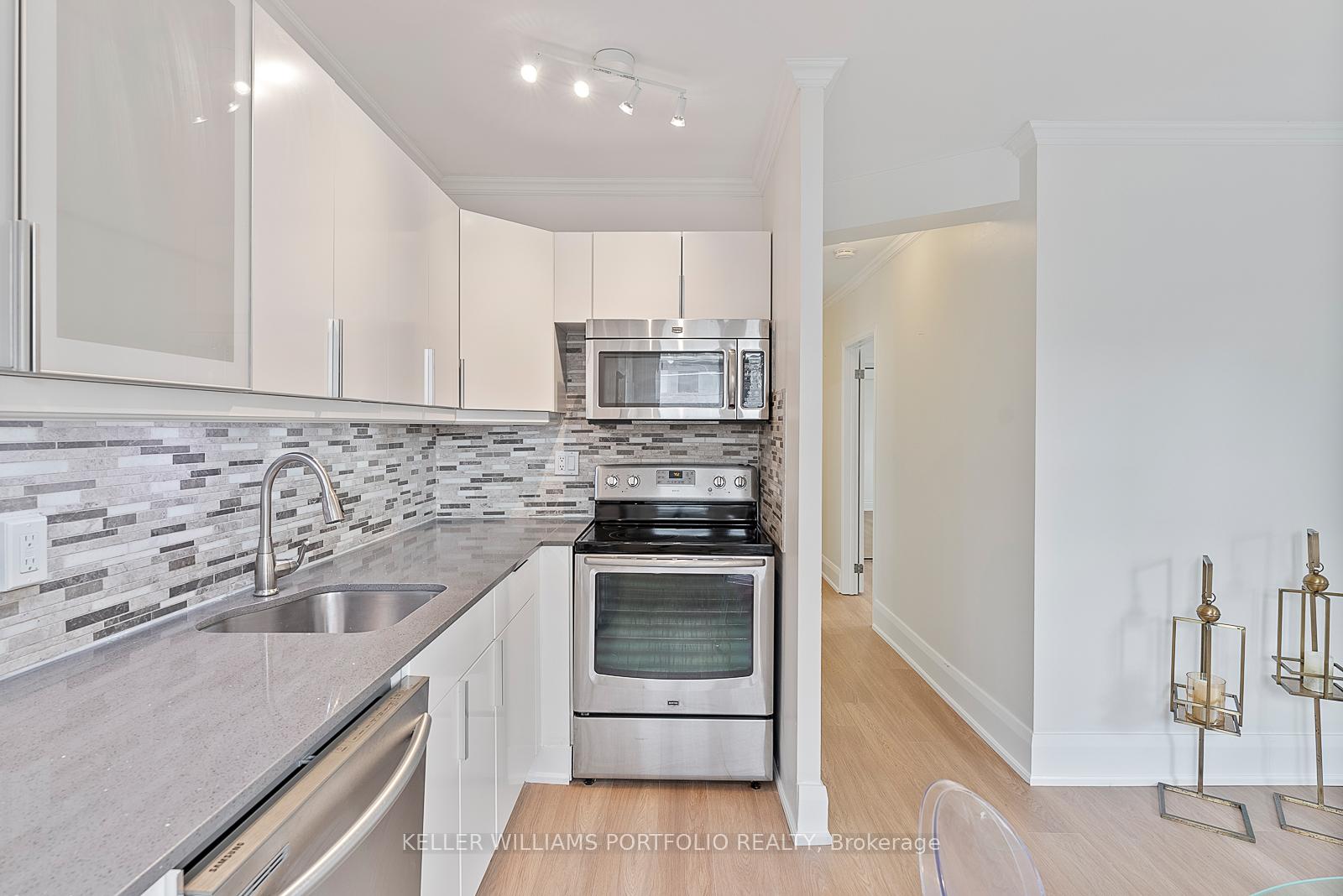 Photo 13 of Unit 402, 114 Vaughan Road, Toronto, Humewood-Cedarvale — HOMEH