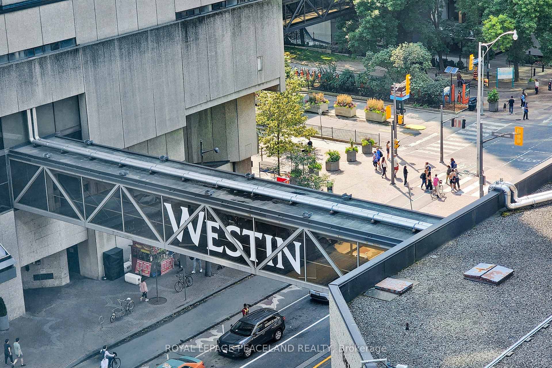 Photo 5 of Unit 1009, 10 Queens Quay W, Toronto, Waterfront Communities — HOMEH