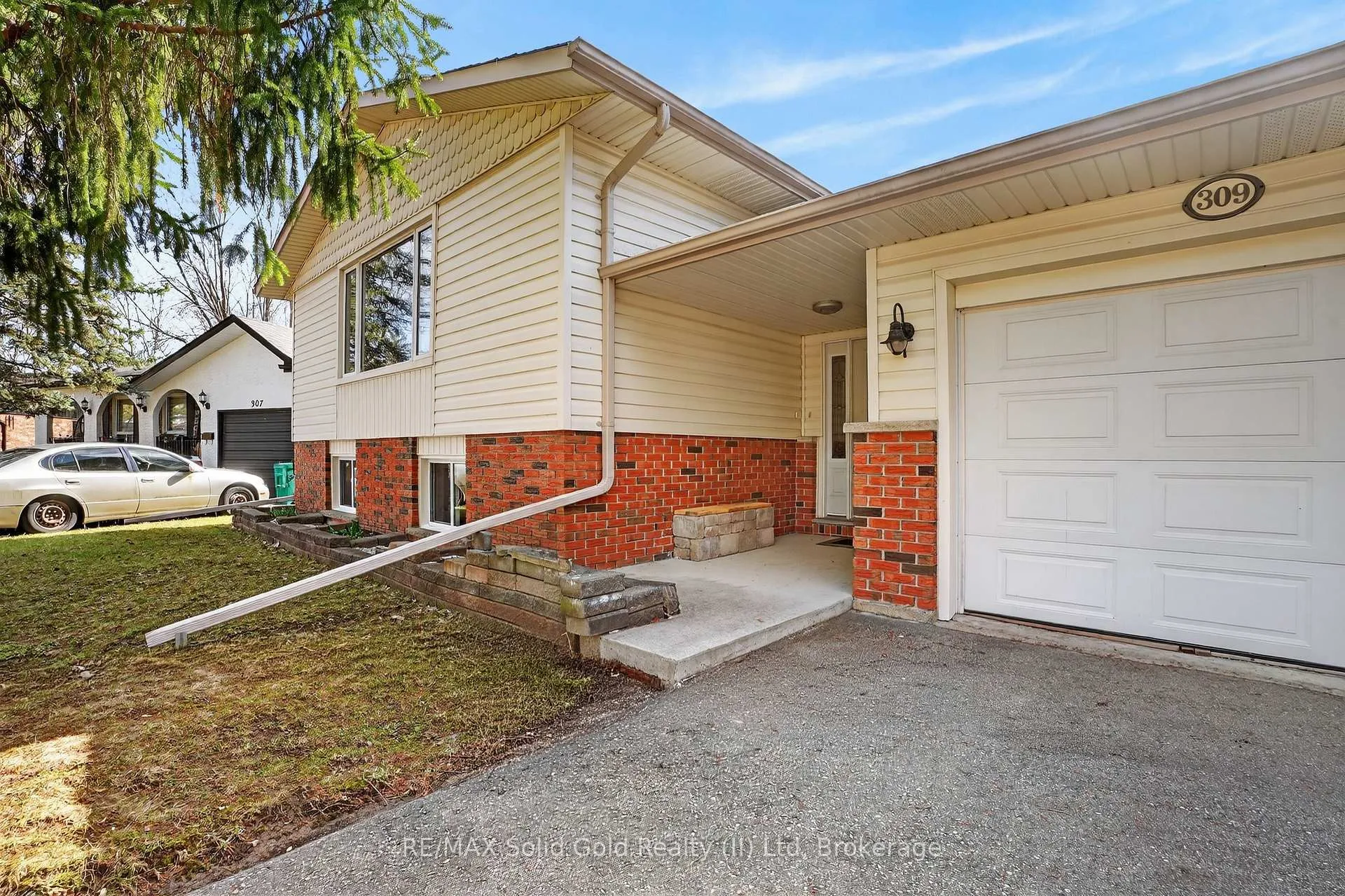 Photo 3 of 309 Daleside Place, Waterloo — HOMEH