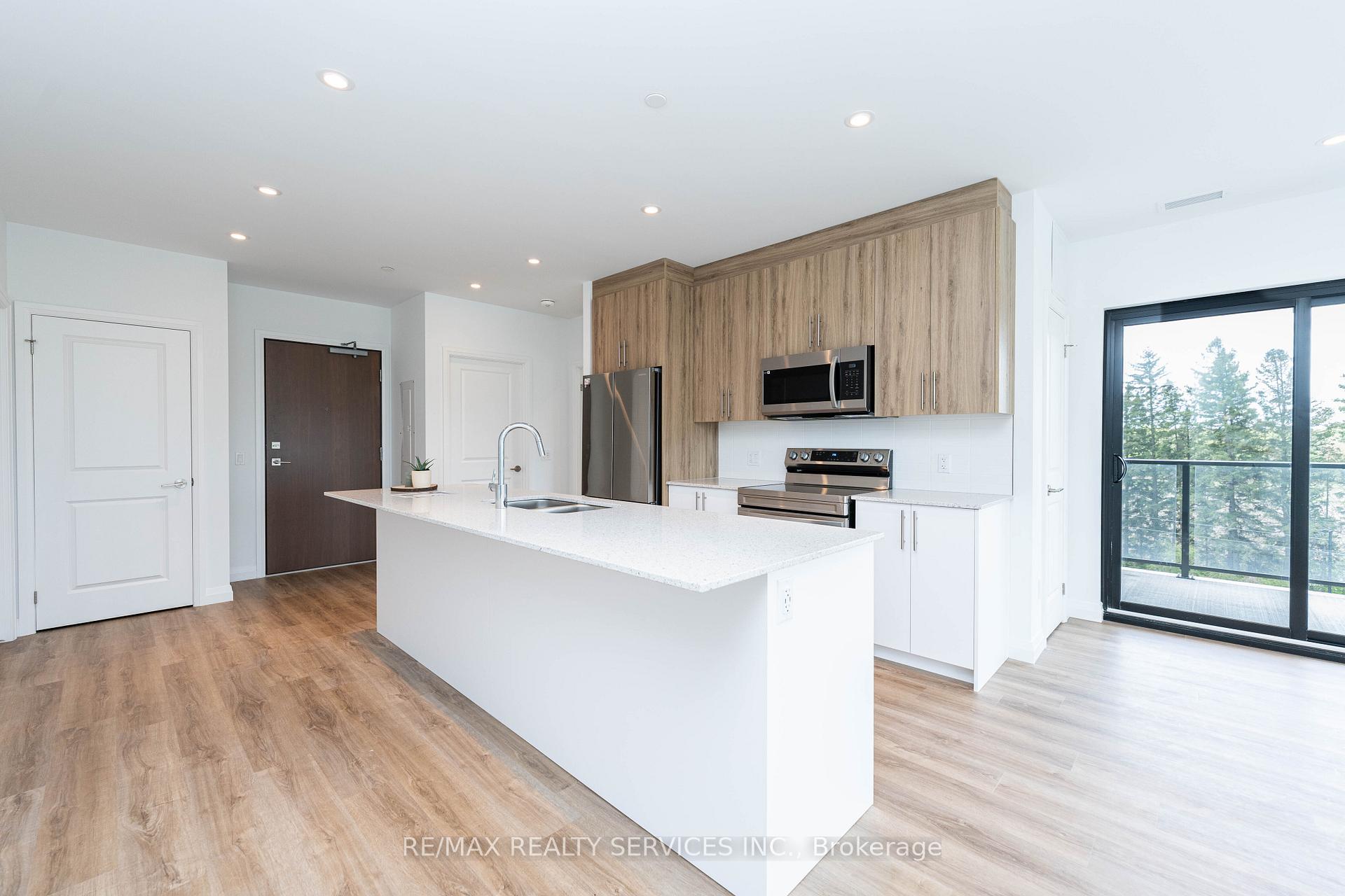 Photo 13 of Unit 402, 525 New Dundee Road, Kitchener — HOMEH