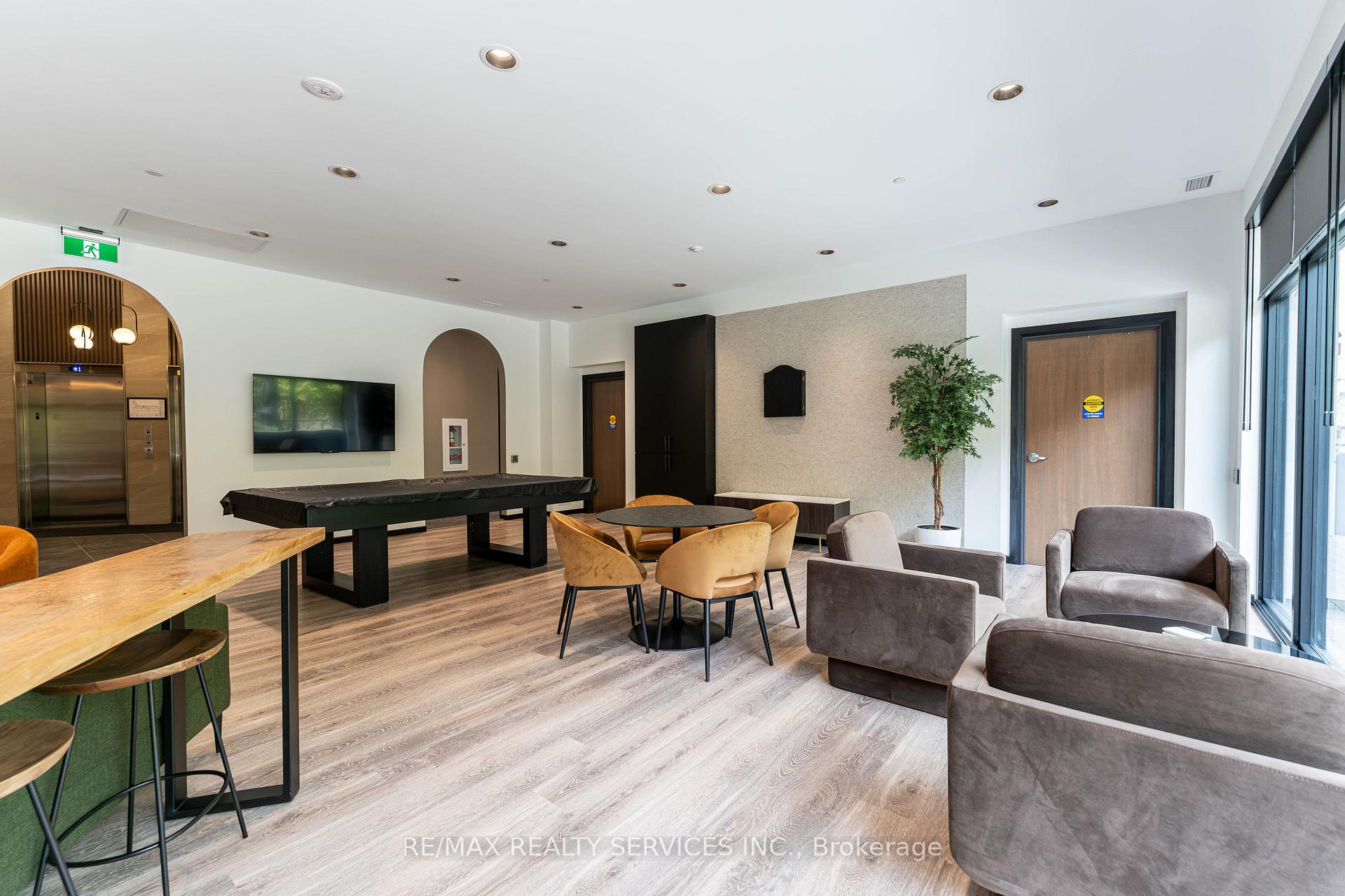 Photo 31 of Unit 402, 525 New Dundee Road, Kitchener — HOMEH