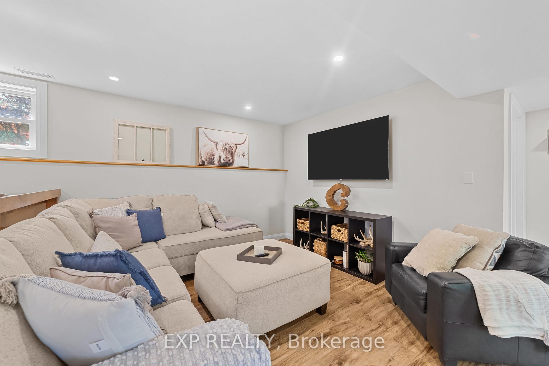 Photo 16 of 33202 Back Street, Dutton/Dunwich, Iona — HOMEH
