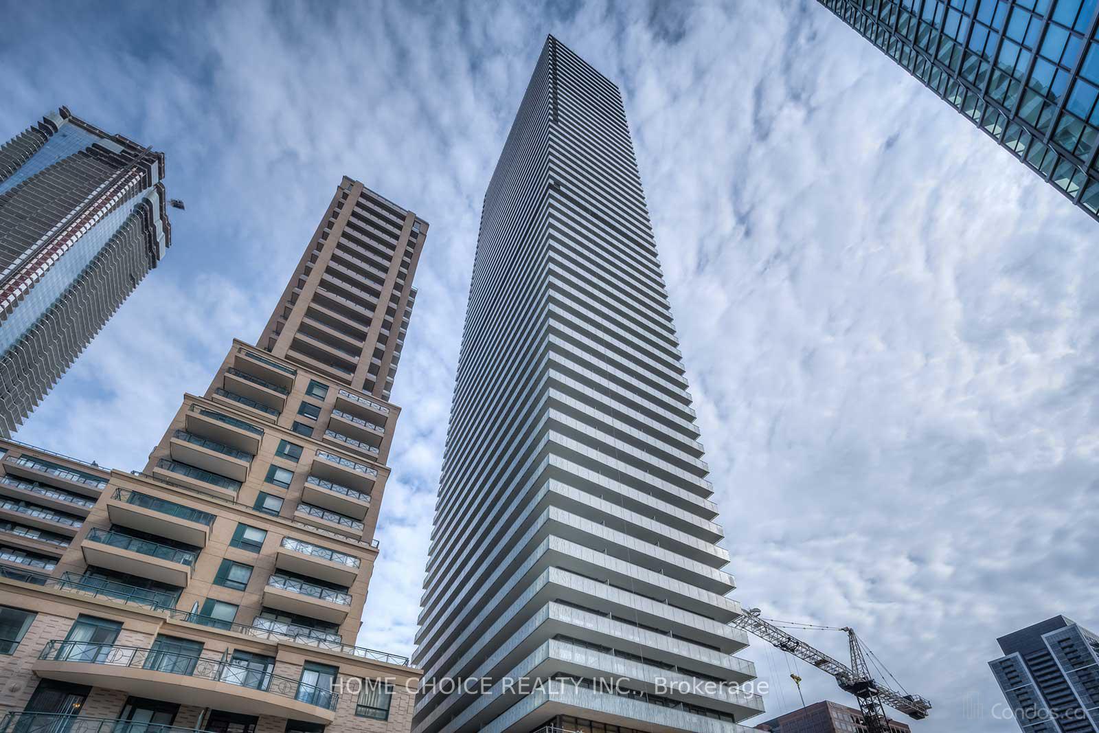 Front of Unit 1405, 42 Charles Street E