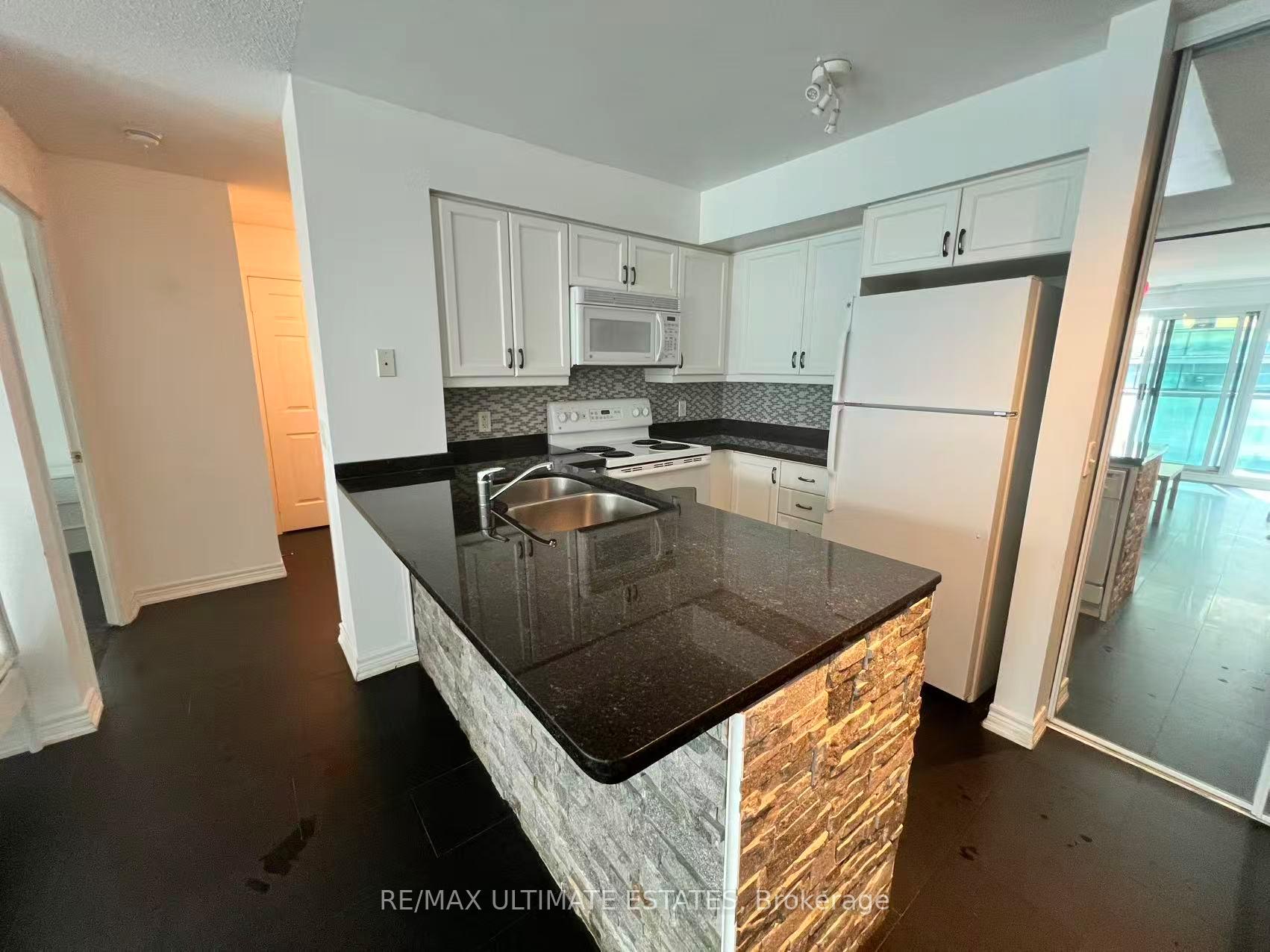 Photo 2 of Unit 3107, 30 Grand Trunk Crescent, Toronto, Waterfront Communities — HOMEH