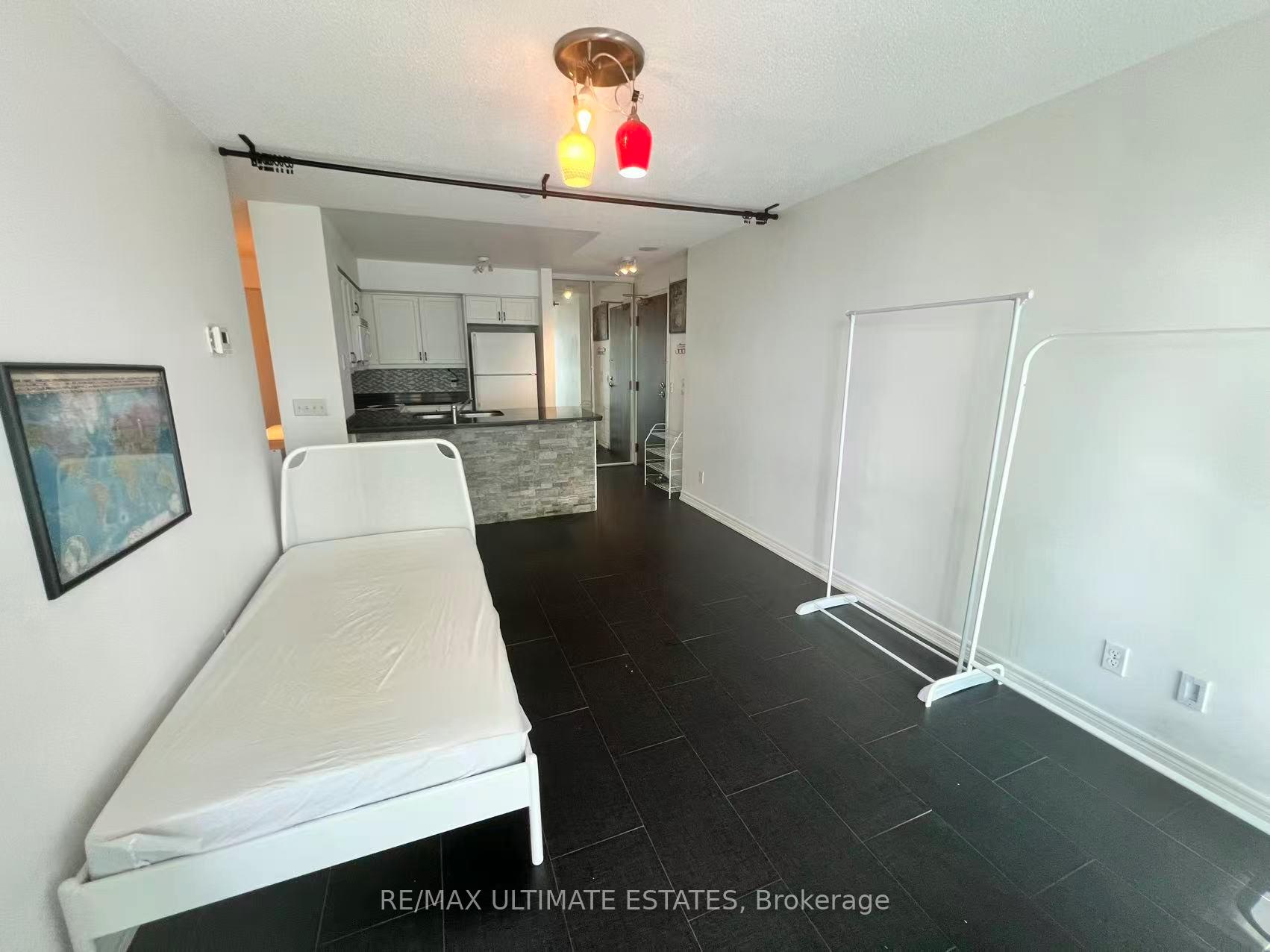 Photo 4 of Unit 3107, 30 Grand Trunk Crescent, Toronto, Waterfront Communities — HOMEH