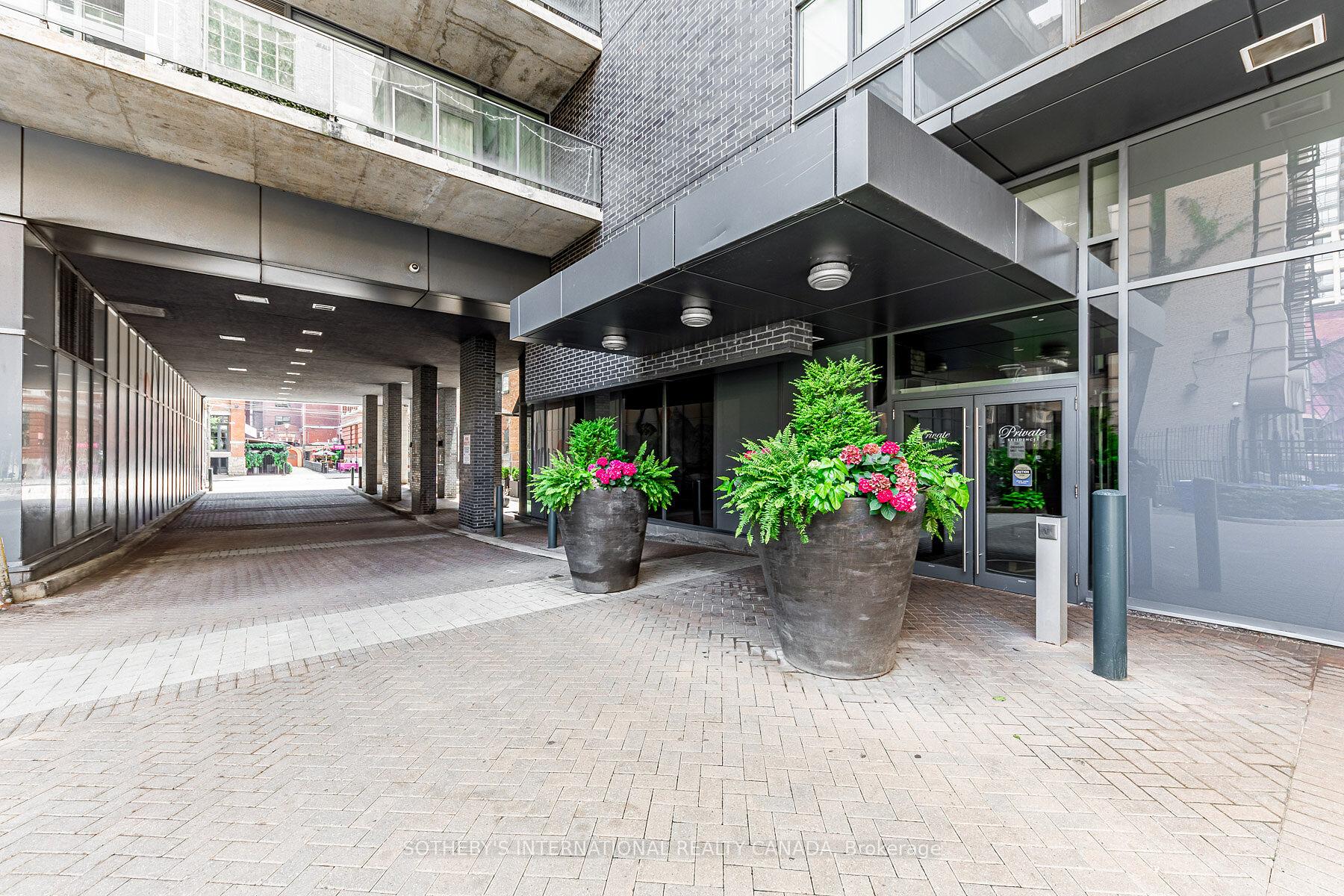 Photo 2 of Unit 609, 478 King Street W, Toronto, Waterfront Communities — HOMEH