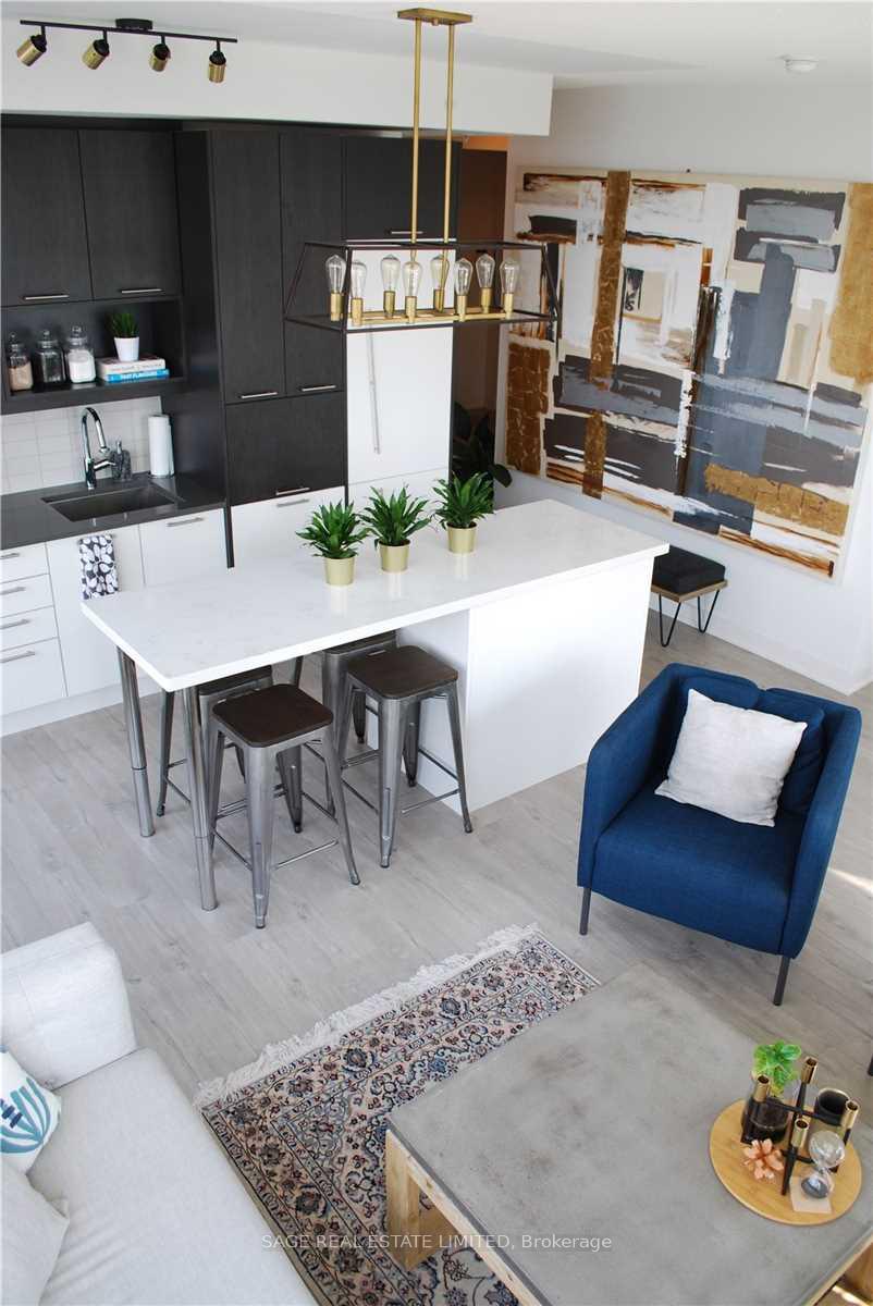 Photo 5 of Unit 1707, 30 Nelson Street, Toronto, Waterfront Communities — HOMEH