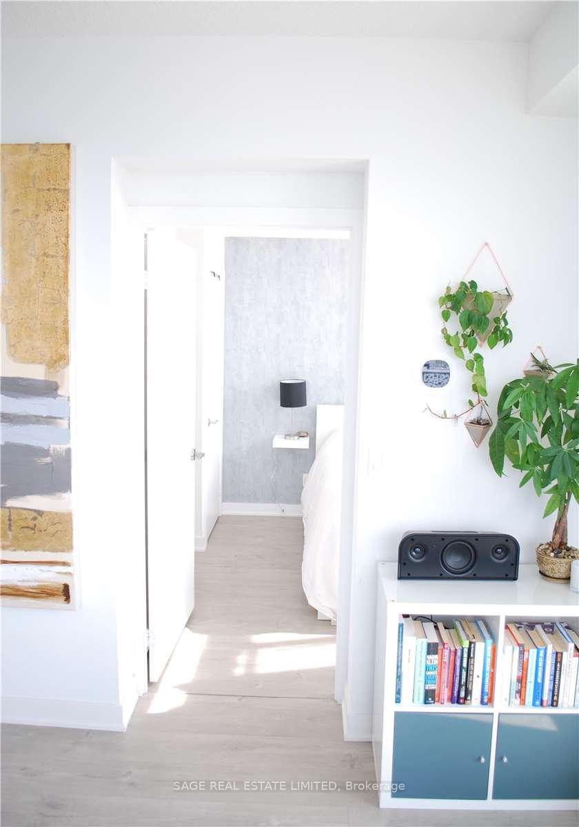 Photo 9 of Unit 1707, 30 Nelson Street, Toronto, Waterfront Communities — HOMEH