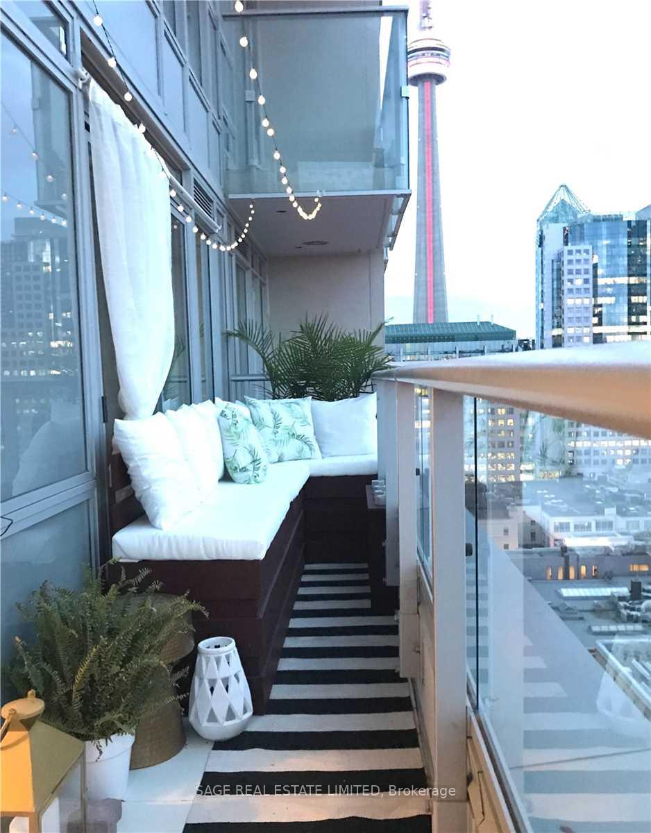 Photo 11 of Unit 1707, 30 Nelson Street, Toronto, Waterfront Communities — HOMEH