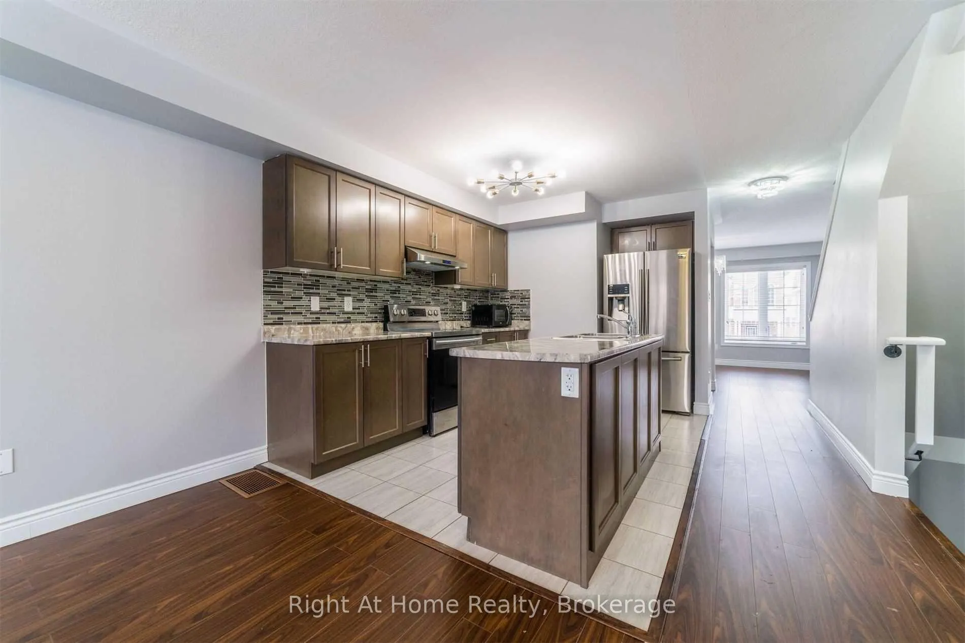 Photo 5 of 66 Knotty Pine Avenue, Cambridge, Preston Heights — HOMEH
