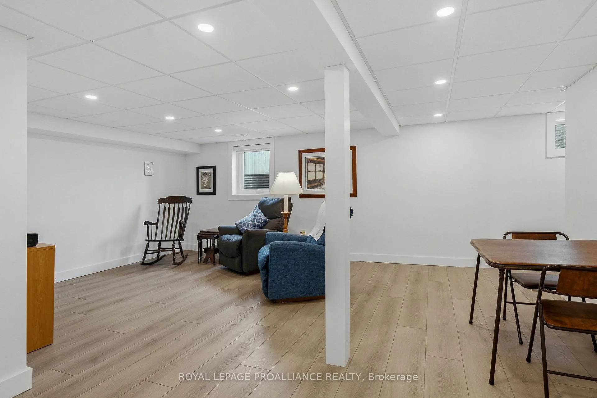 Photo 9 of 903 Naroch Boulevard, Pickering, Bay Ridges — HOMEH