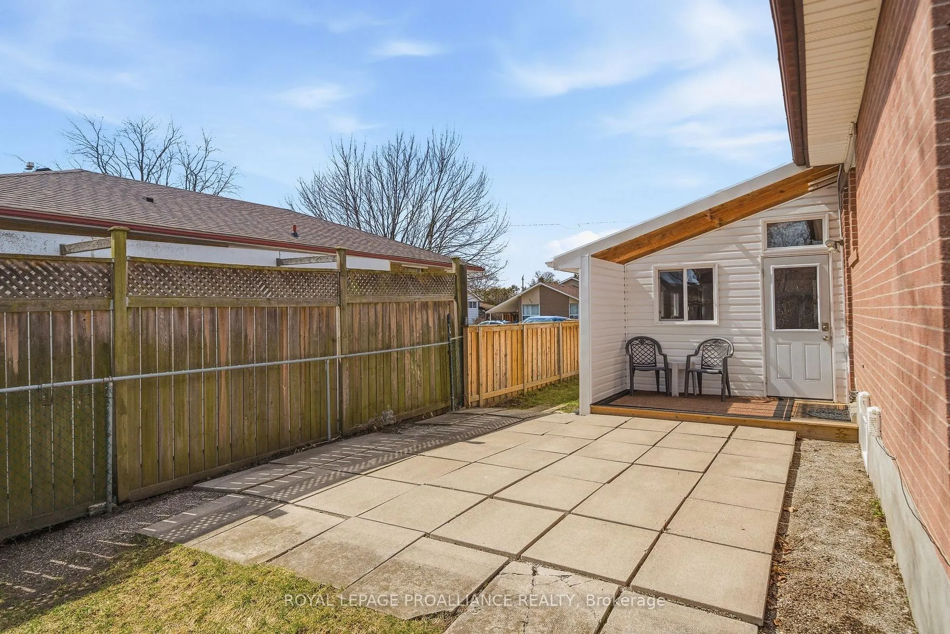 Photo 13 of 903 Naroch Boulevard, Pickering, Bay Ridges — HOMEH