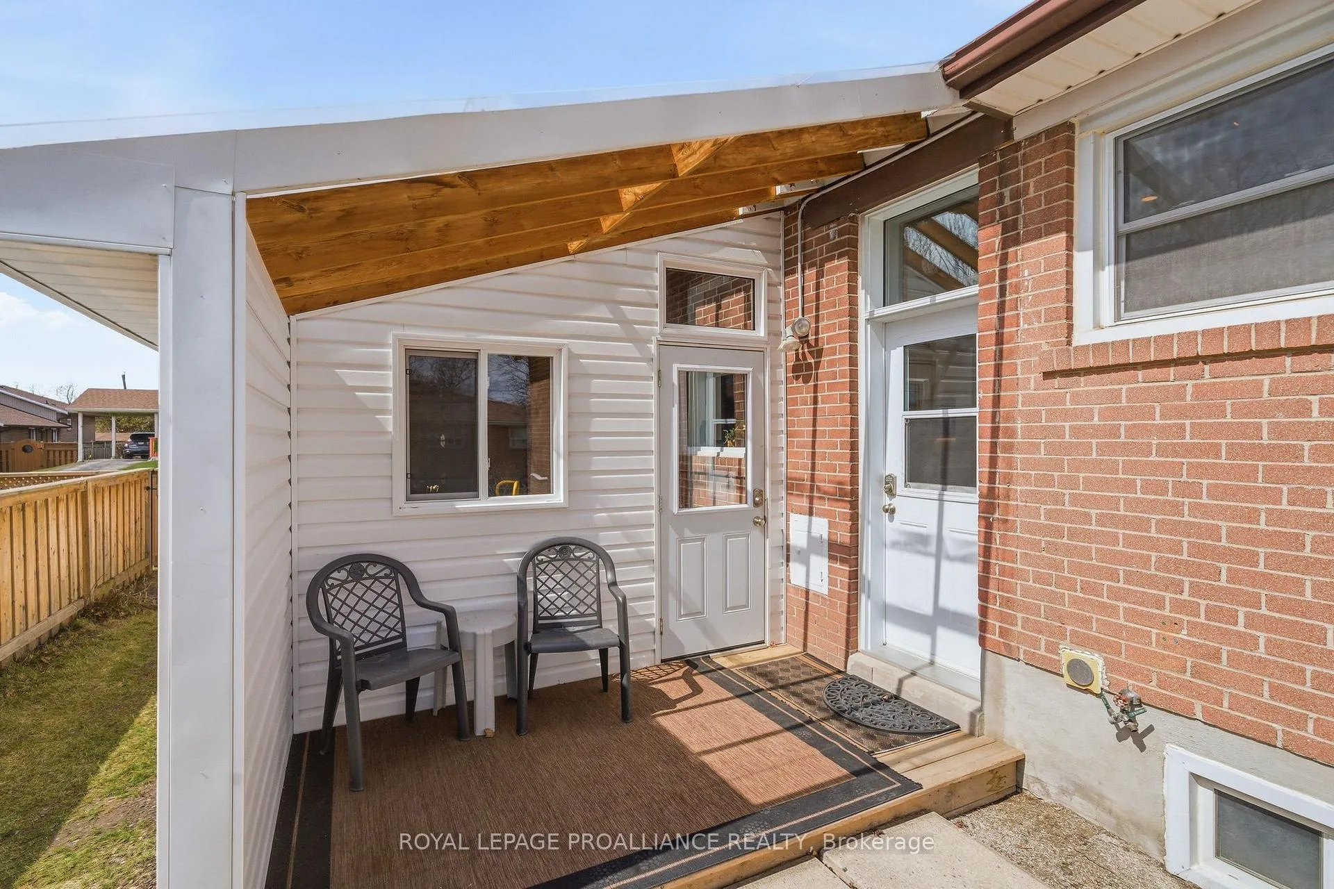 Photo 14 of 903 Naroch Boulevard, Pickering, Bay Ridges — HOMEH