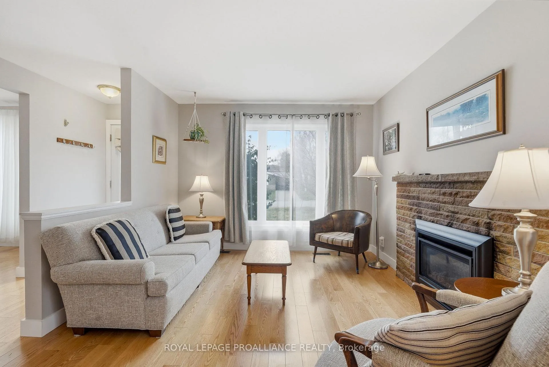 Photo 22 of 903 Naroch Boulevard, Pickering, Bay Ridges — HOMEH