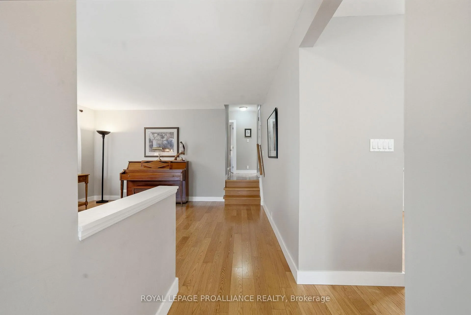Photo 23 of 903 Naroch Boulevard, Pickering, Bay Ridges — HOMEH