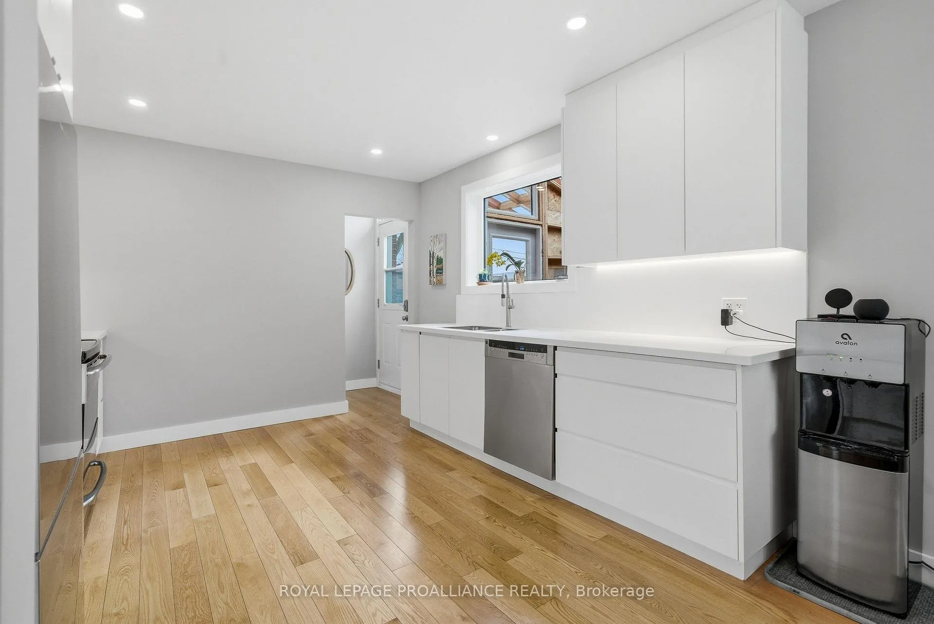 Photo 29 of 903 Naroch Boulevard, Pickering, Bay Ridges — HOMEH