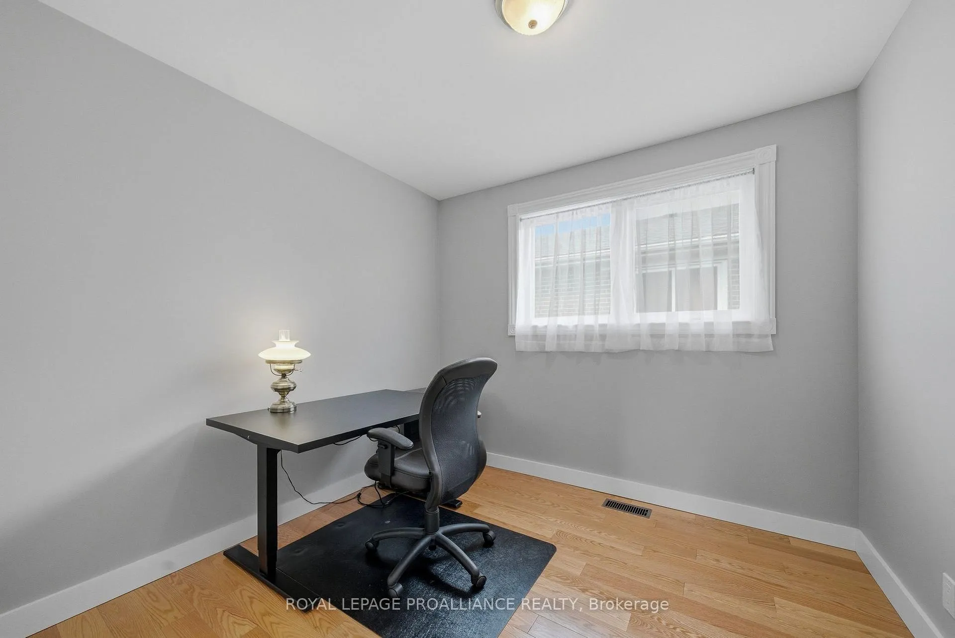 Photo 34 of 903 Naroch Boulevard, Pickering, Bay Ridges — HOMEH
