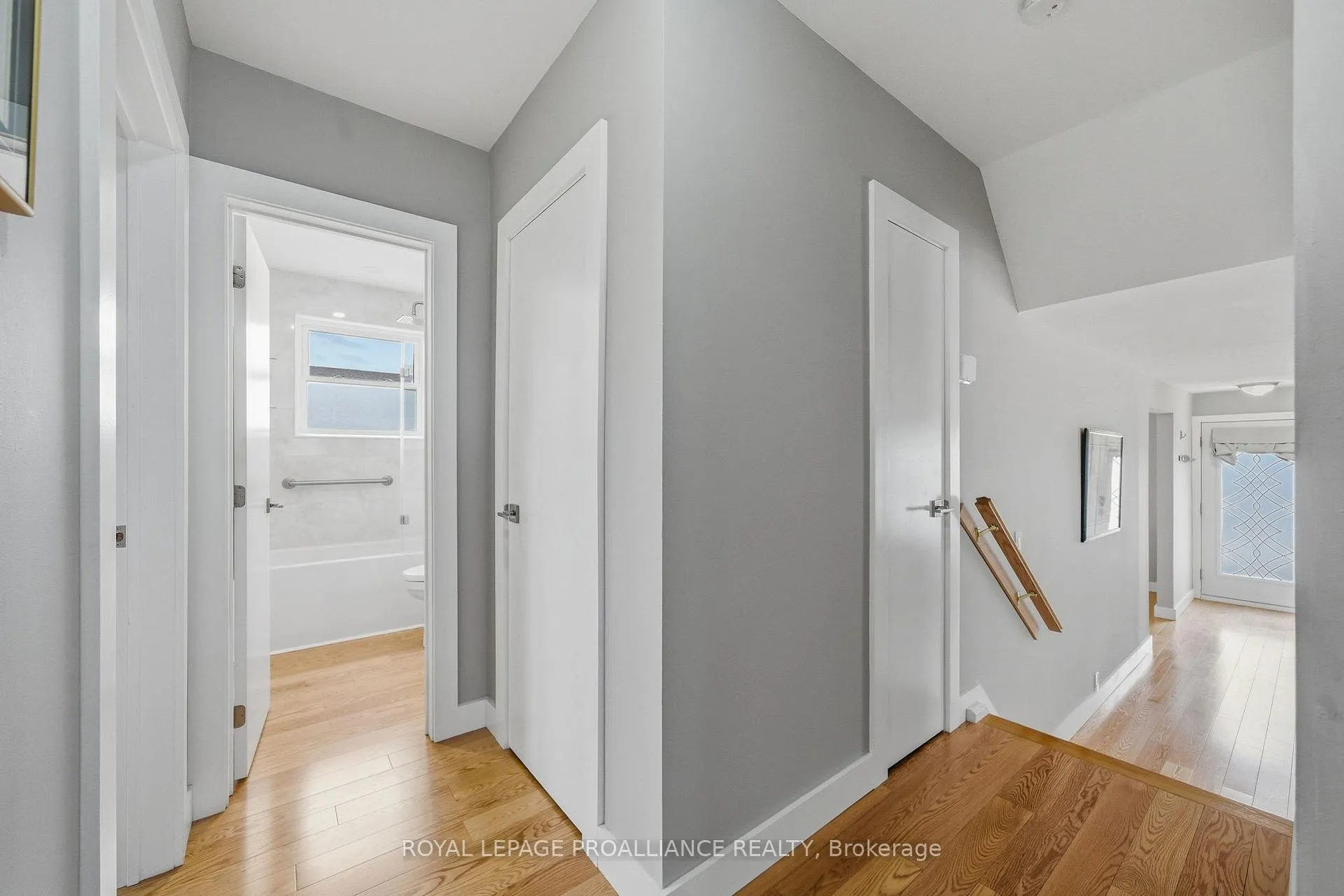 Photo 37 of 903 Naroch Boulevard, Pickering, Bay Ridges — HOMEH
