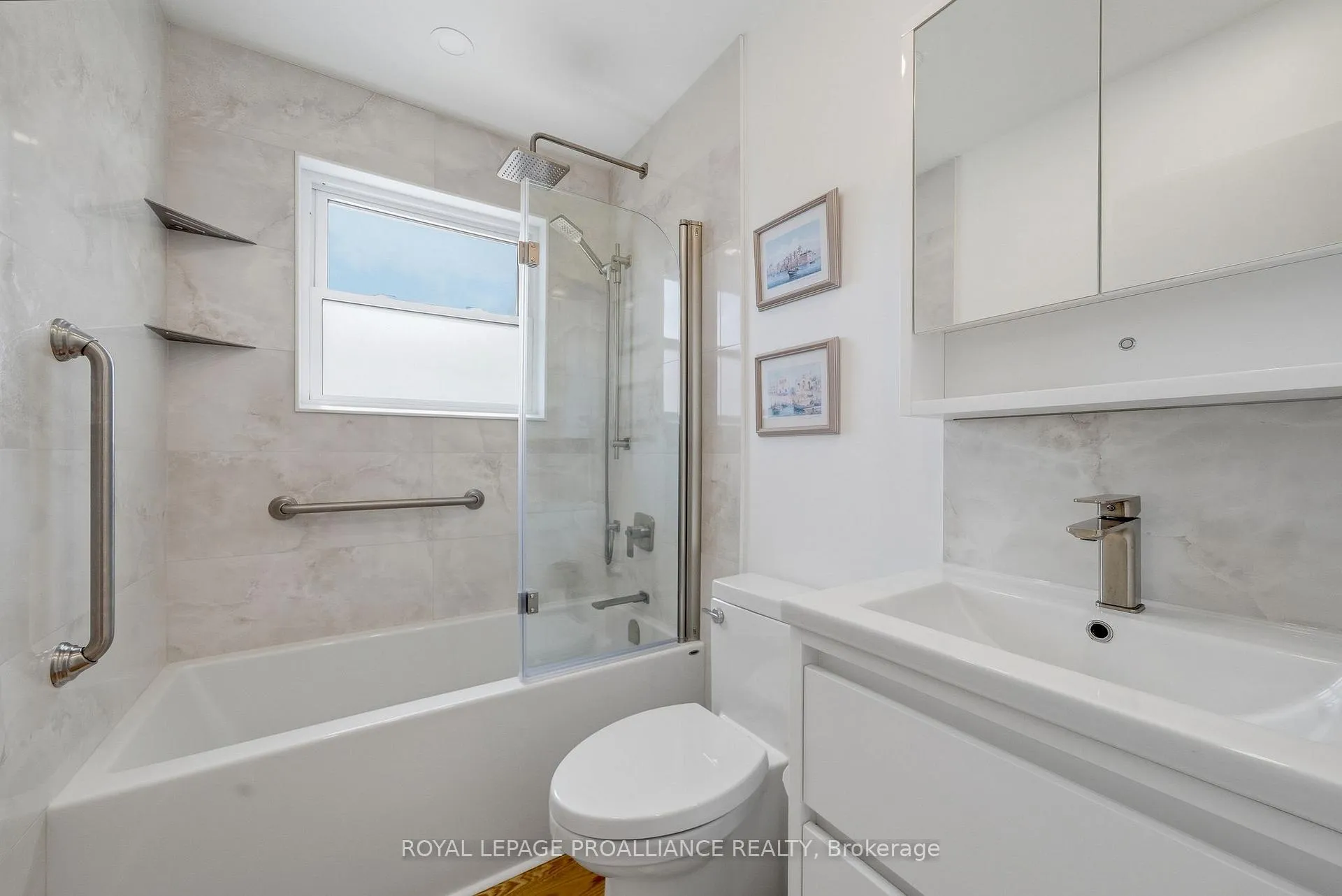 Photo 38 of 903 Naroch Boulevard, Pickering, Bay Ridges — HOMEH