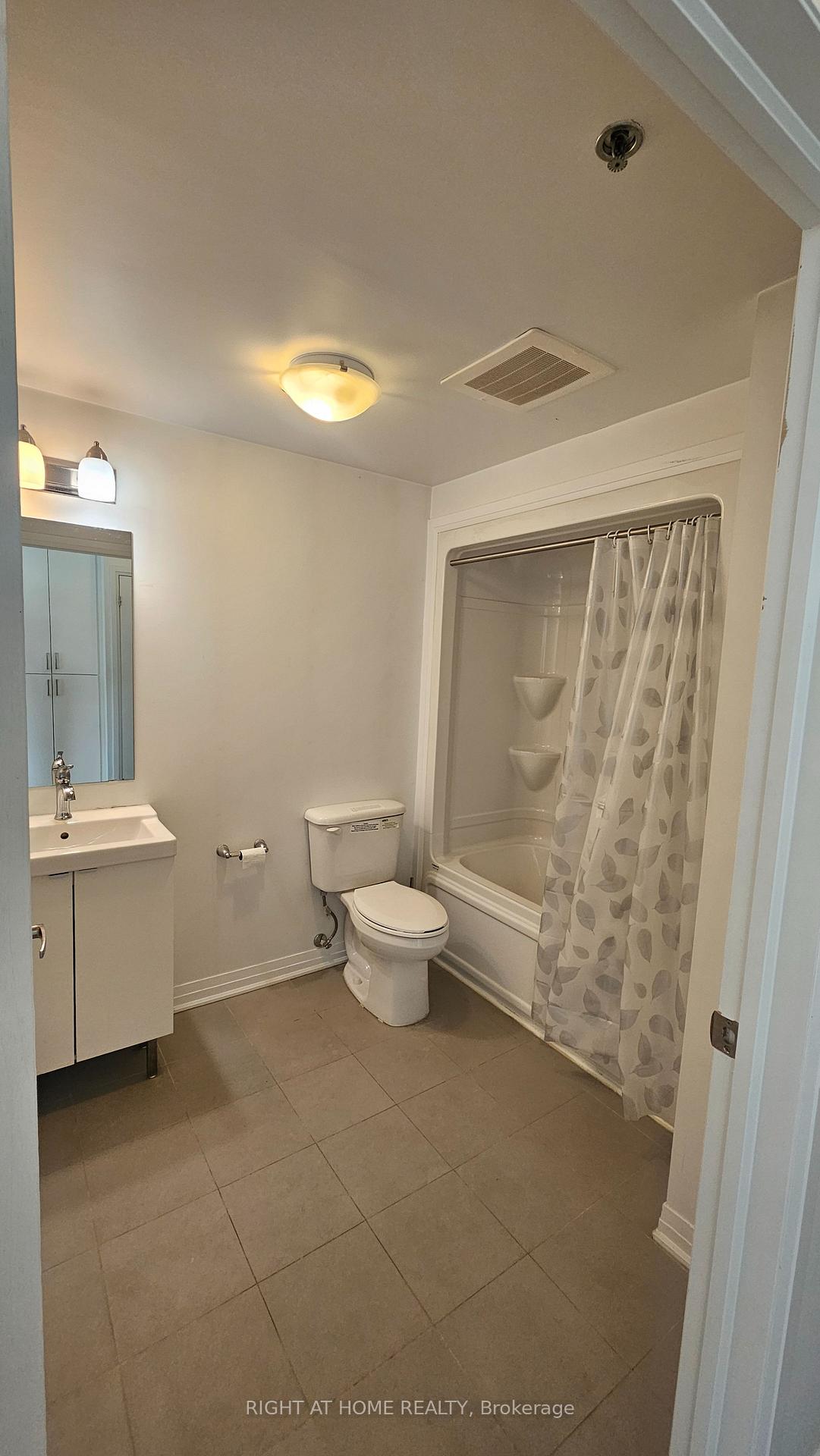 Photo 6 of Unit unit 231, 1900 Simcoe Street N, Oshawa, Samac — HOMEH