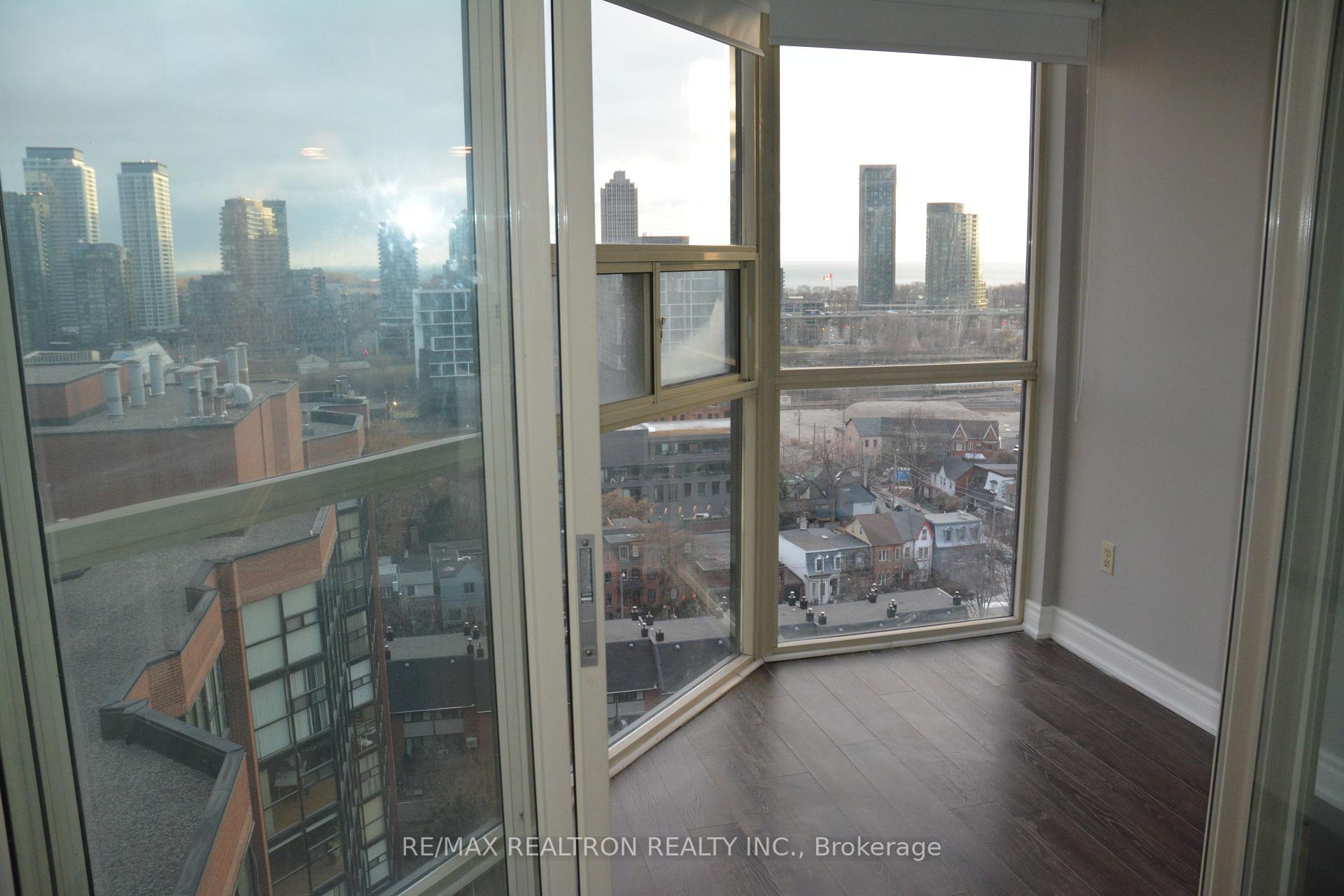 Photo 4 of Unit 1809, 705 King Street W, Toronto, Niagara — HOMEH
