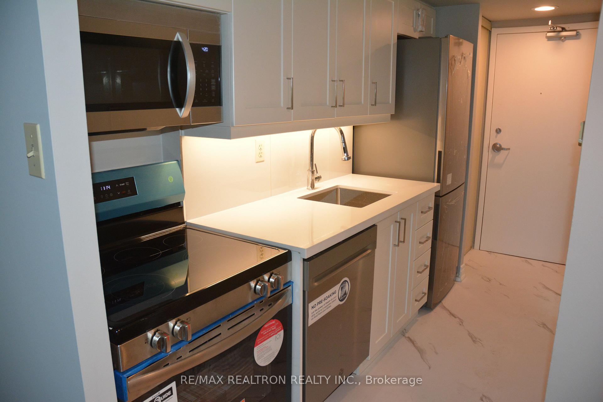 Photo 5 of Unit 1809, 705 King Street W, Toronto, Niagara — HOMEH