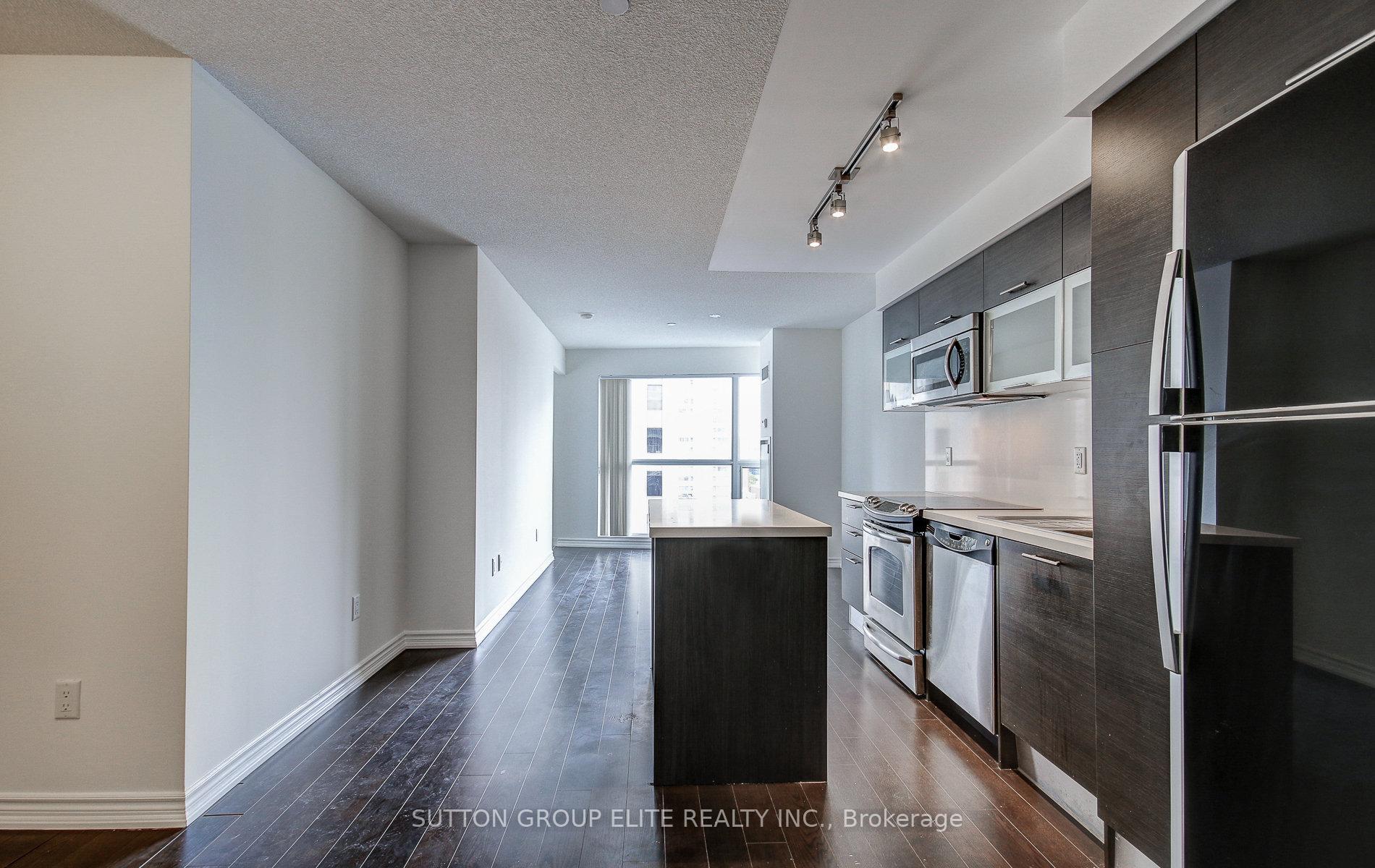 Photo 7 of Unit 604, 386 Yonge Street, Toronto, Bay Street Corridor — HOMEH