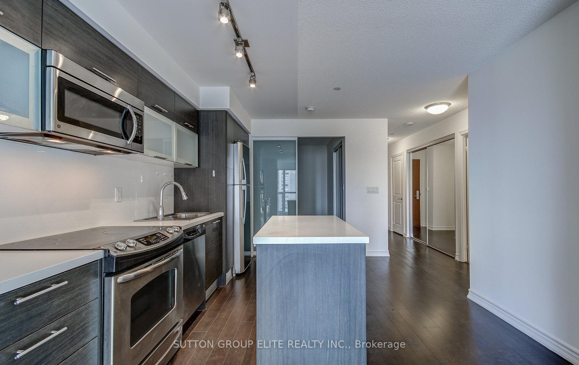 Photo 10 of Unit 604, 386 Yonge Street, Toronto, Bay Street Corridor — HOMEH