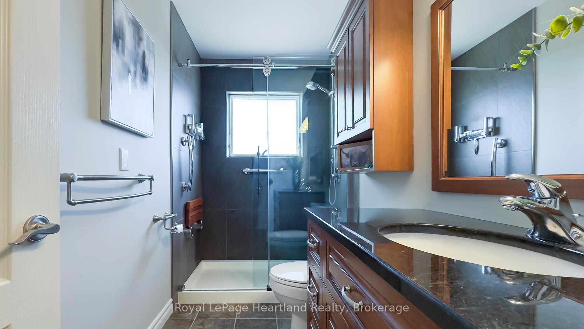 Photo 15 of 333 Ontario Street, Central Huron, Clinton — HOMEH