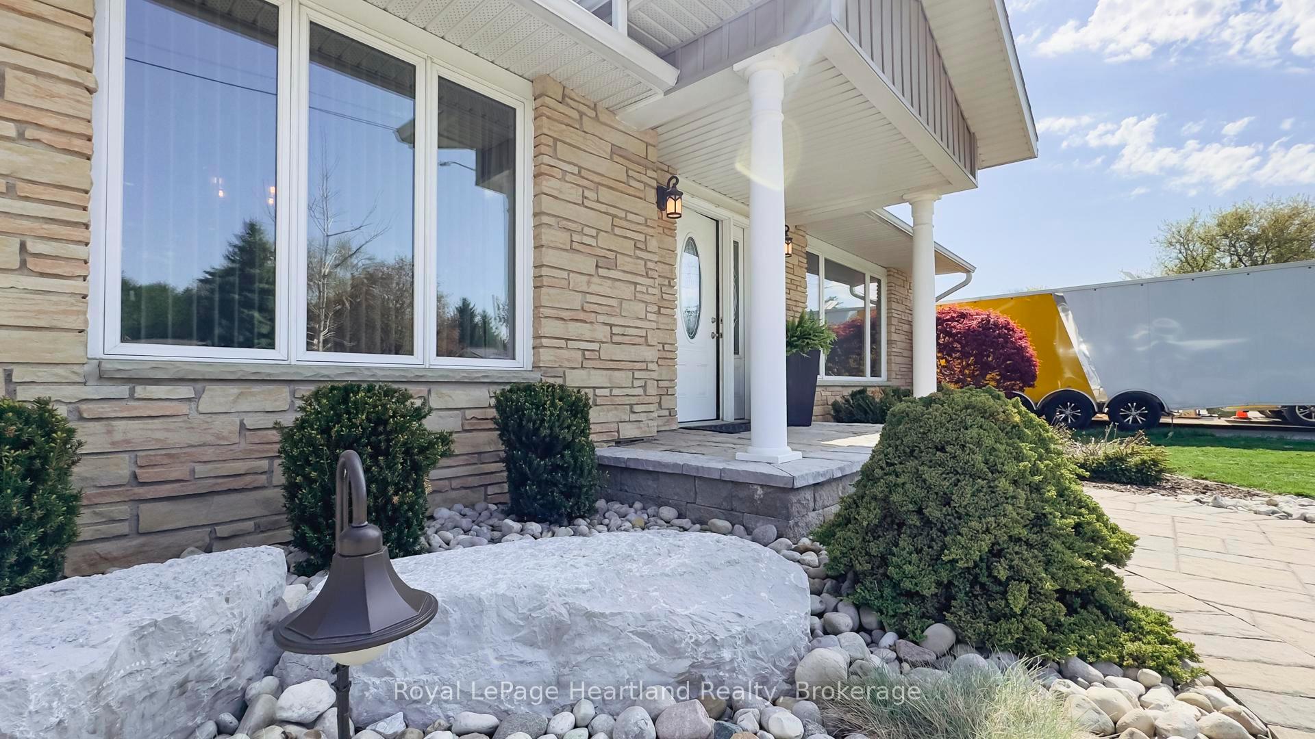 Photo 33 of 333 Ontario Street, Central Huron, Clinton — HOMEH