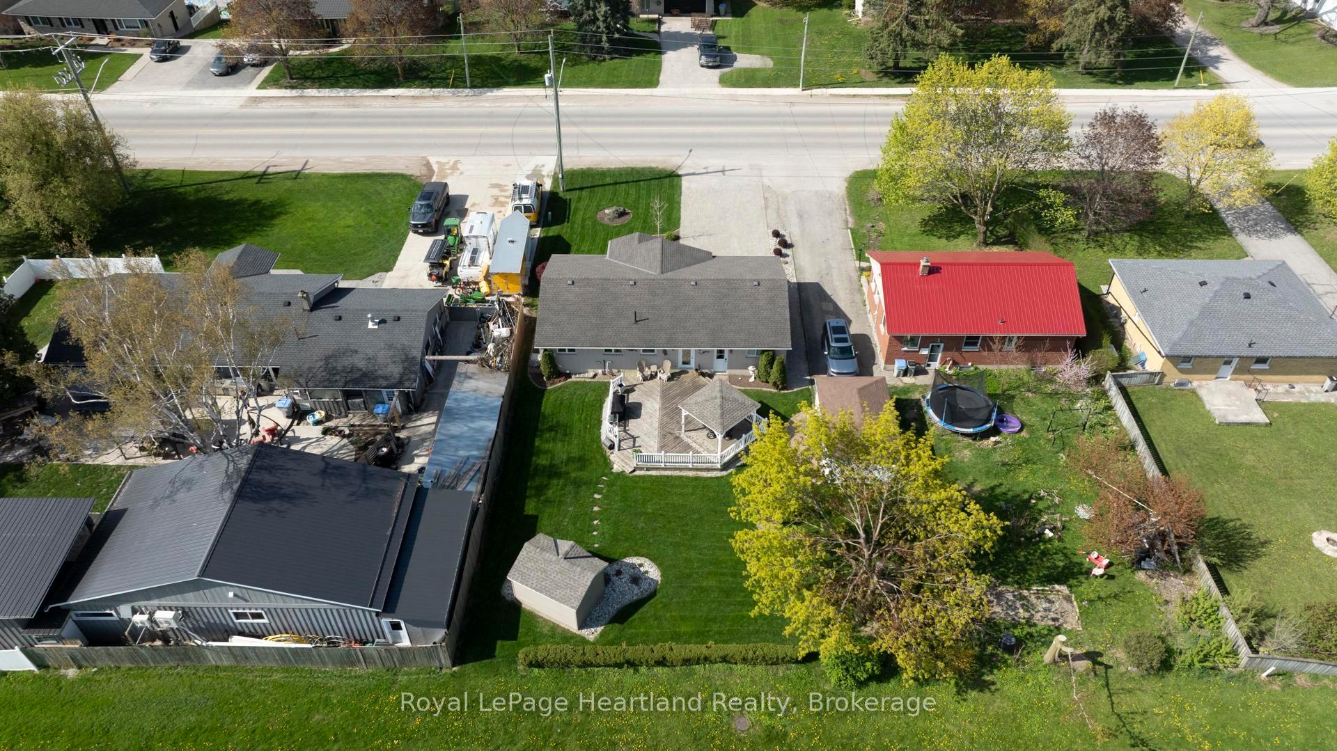 Photo 38 of 333 Ontario Street, Central Huron, Clinton — HOMEH