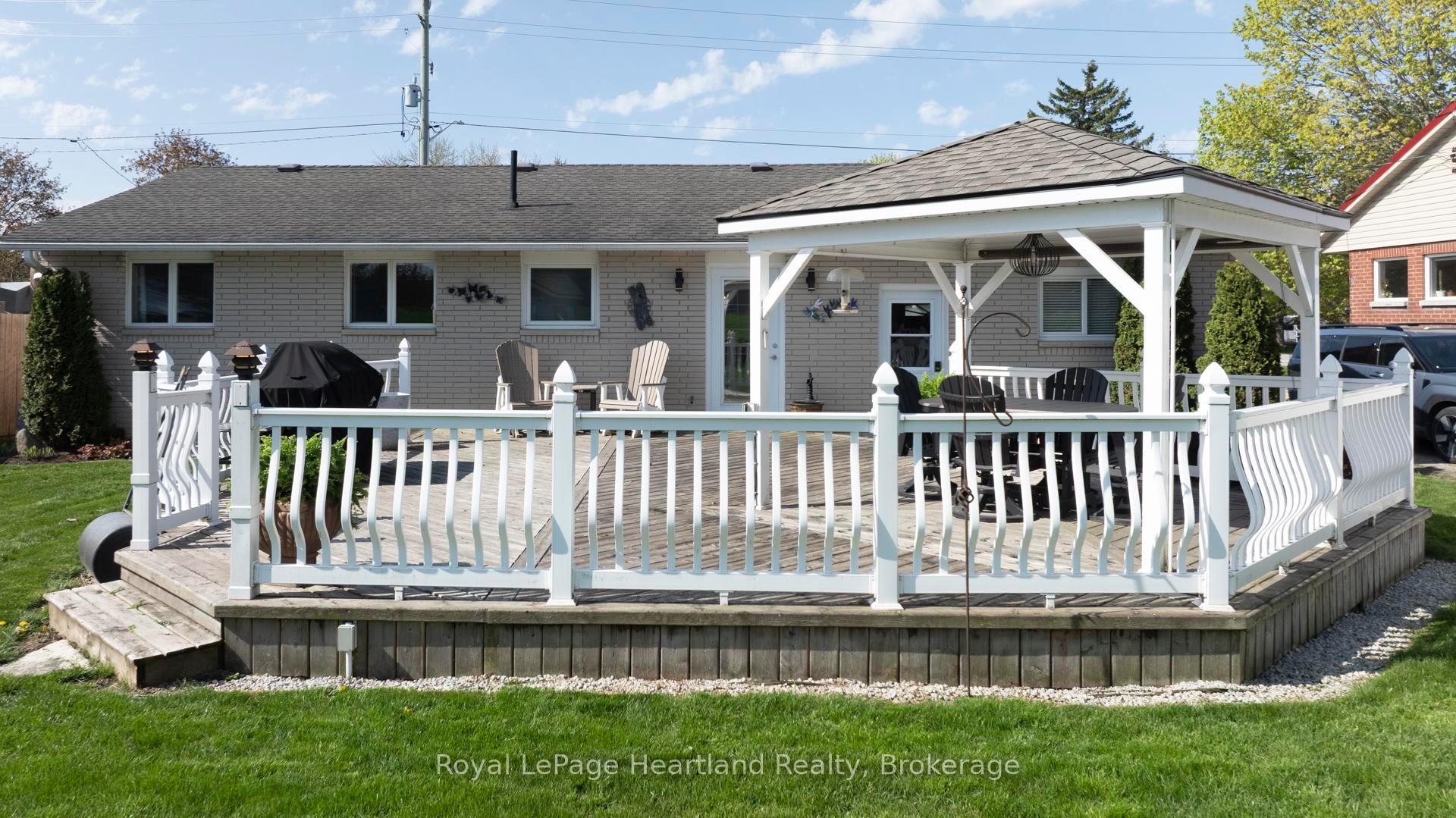 Photo 39 of 333 Ontario Street, Central Huron, Clinton — HOMEH
