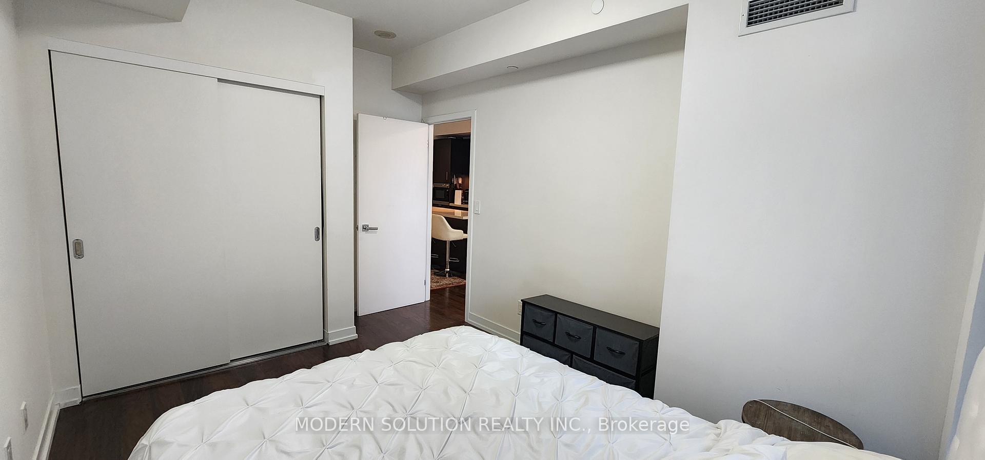 Photo 11 of Unit 1712, 21 Widmer Street, Toronto, Waterfront Communities — HOMEH