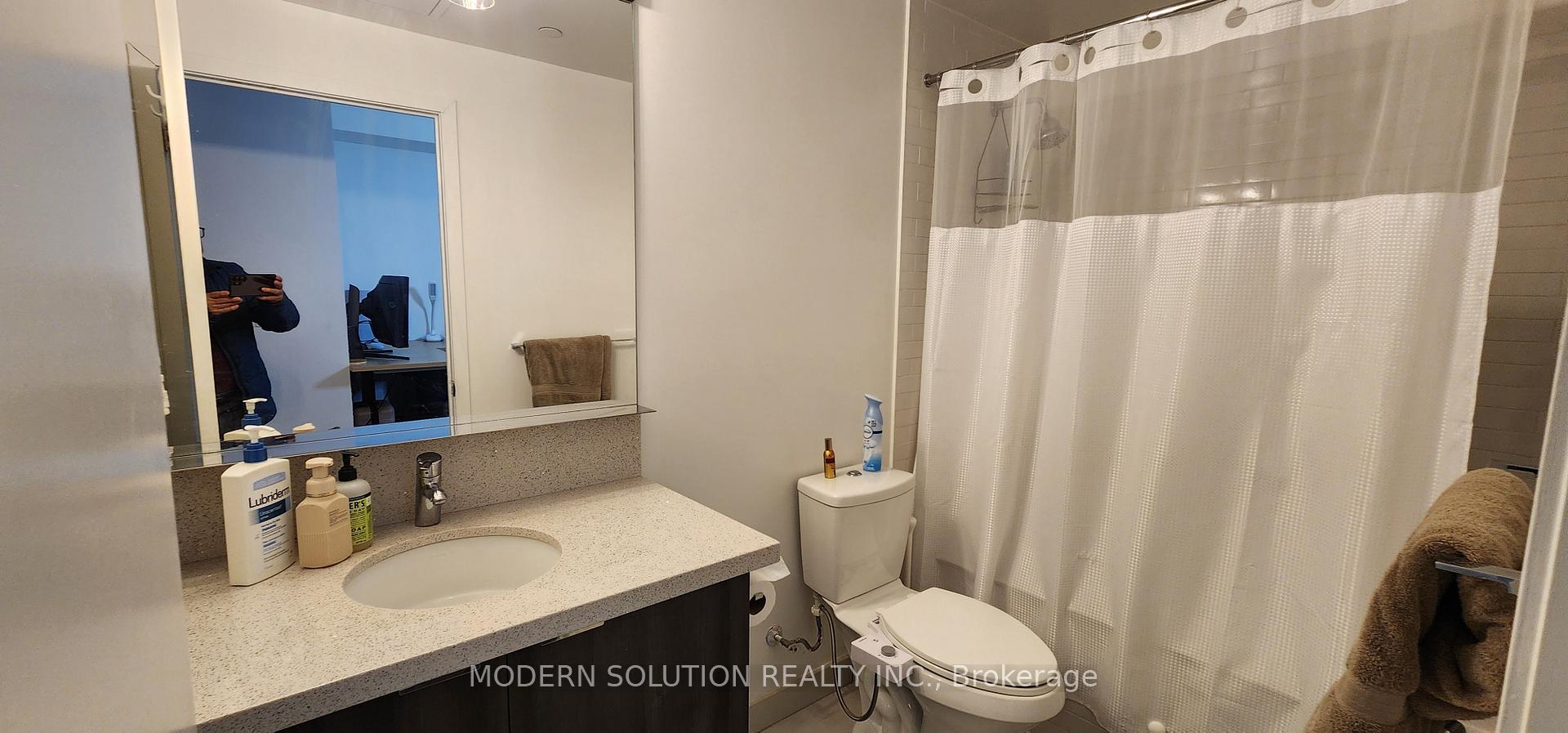 Photo 13 of Unit 1712, 21 Widmer Street, Toronto, Waterfront Communities — HOMEH