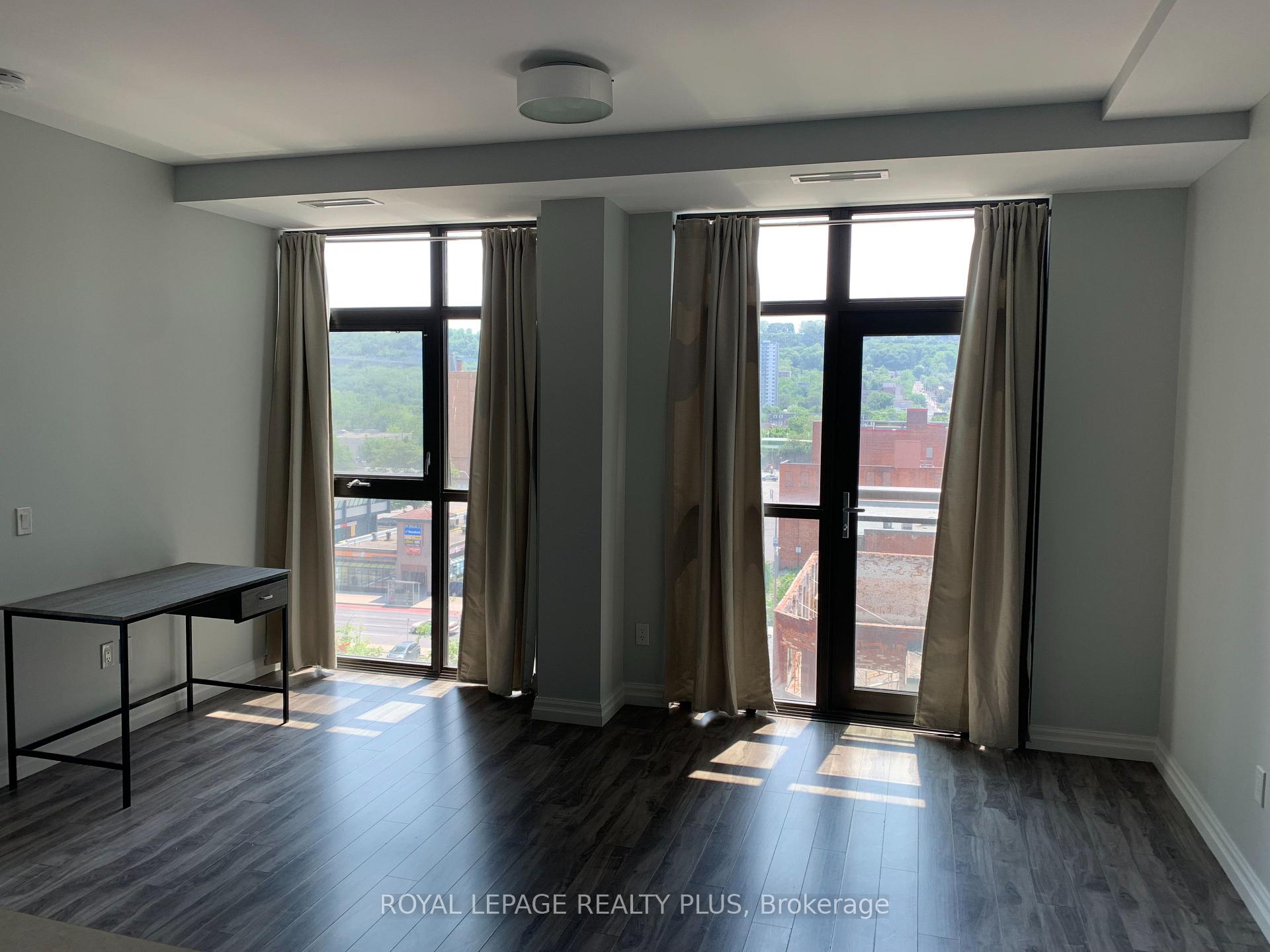 Photo 10 of Unit 713, 112 King Street E, Hamilton, Beasley — HOMEH