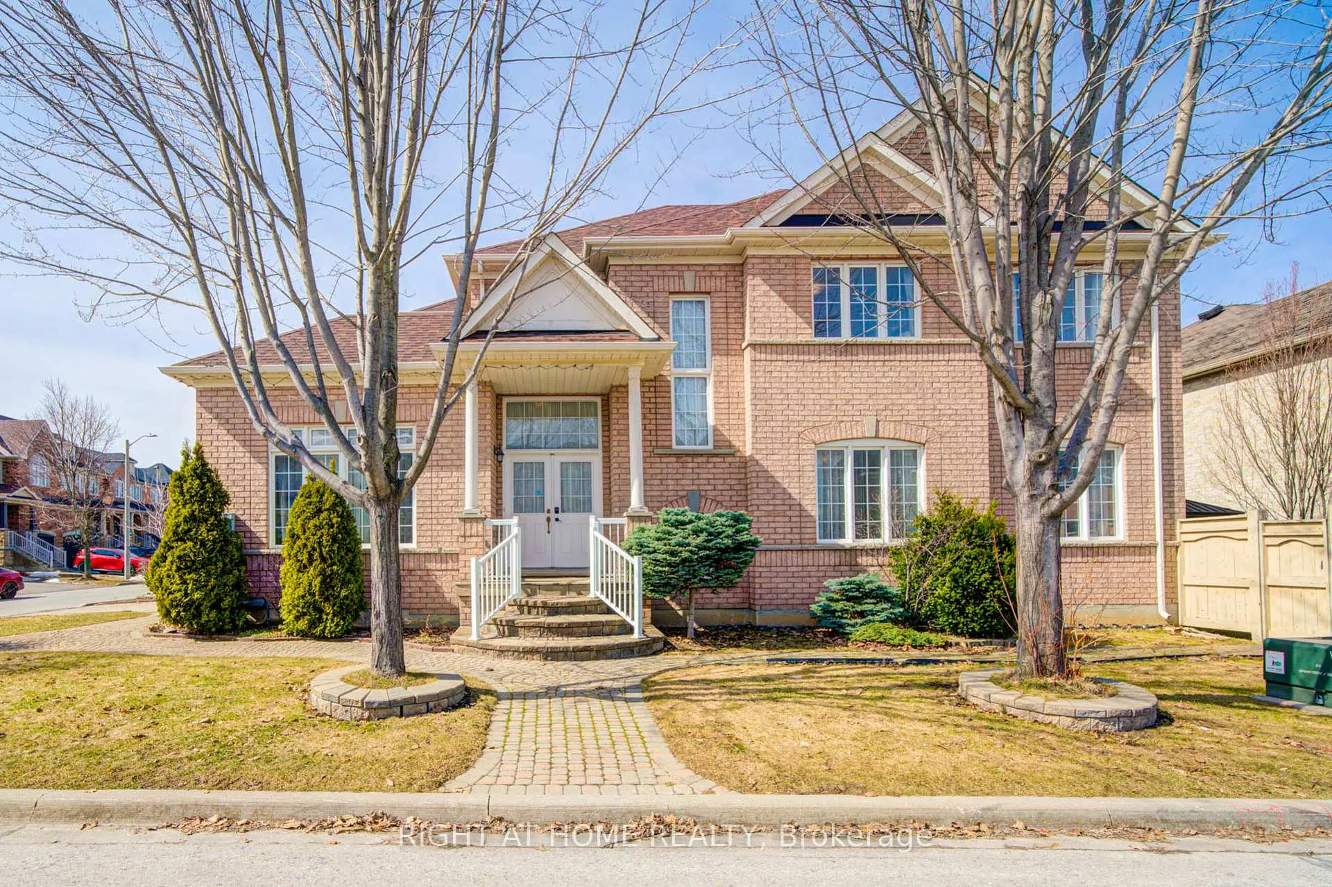 Photo 3 of 115 Westolivia Trail, Vaughan, Patterson — HOMEH