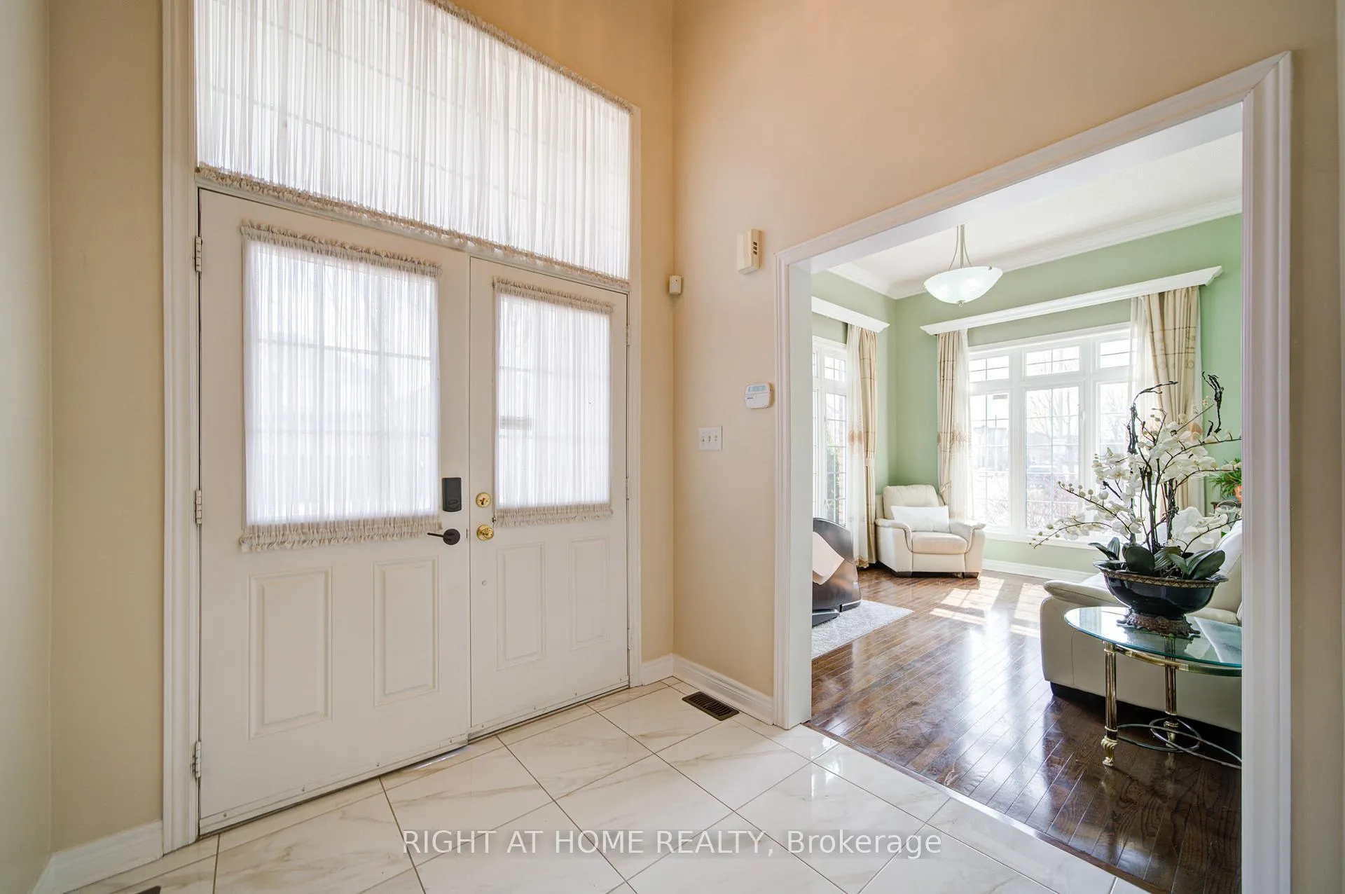 Photo 4 of 115 Westolivia Trail, Vaughan, Patterson — HOMEH