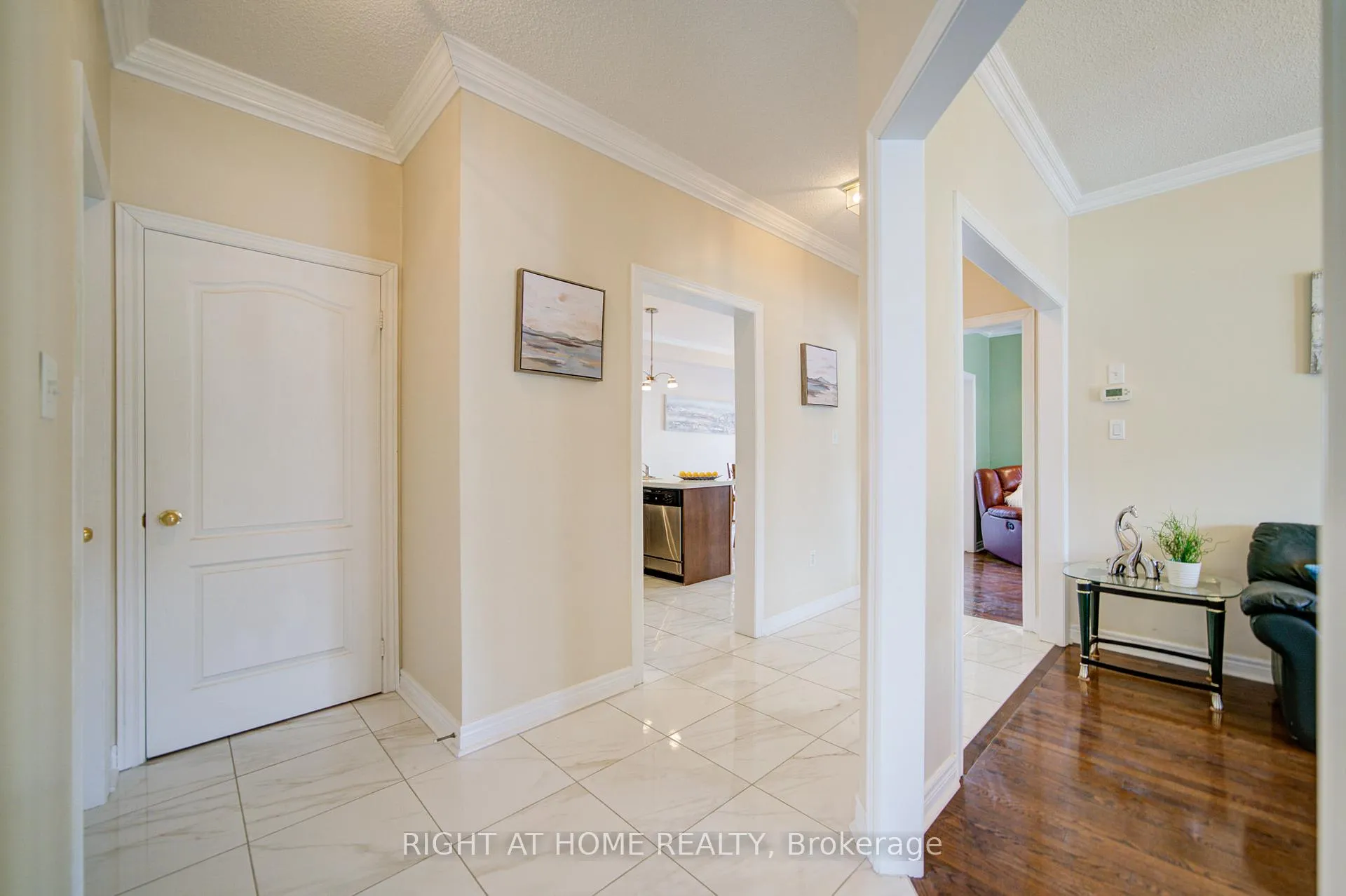 Photo 6 of 115 Westolivia Trail, Vaughan, Patterson — HOMEH