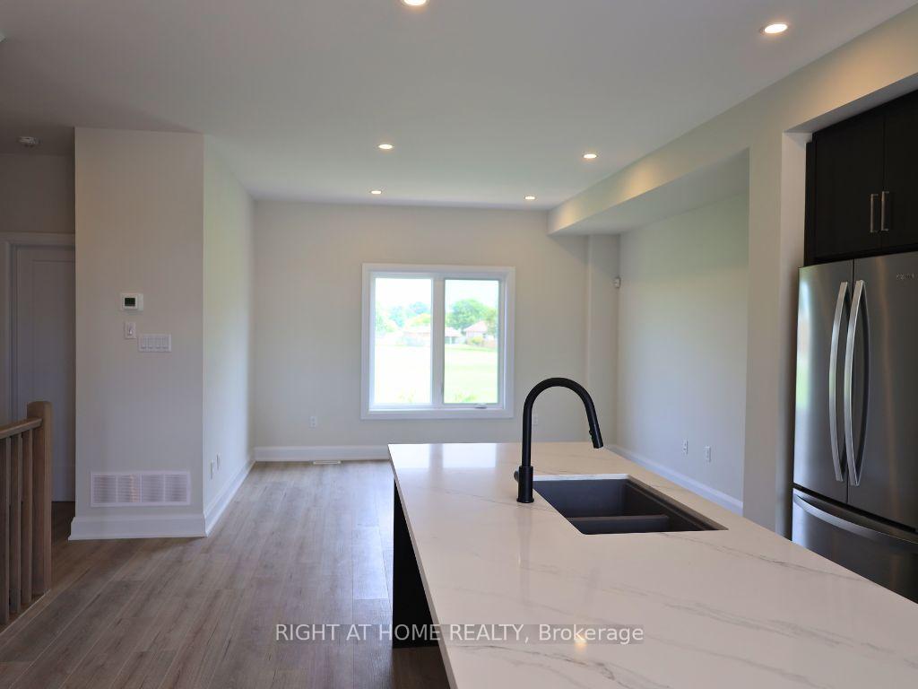 Photo 13 of 69 Fernridge Common Street, St. Catharines, Carlton/Bunting — HOMEH