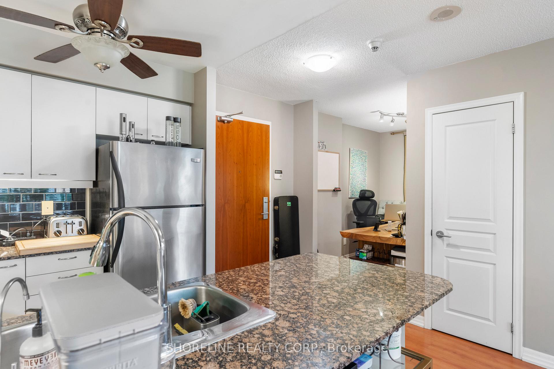 Photo 9 of Unit 306, 1403 Royal York Road, Etobicoke, Humber Heights — HOMEH