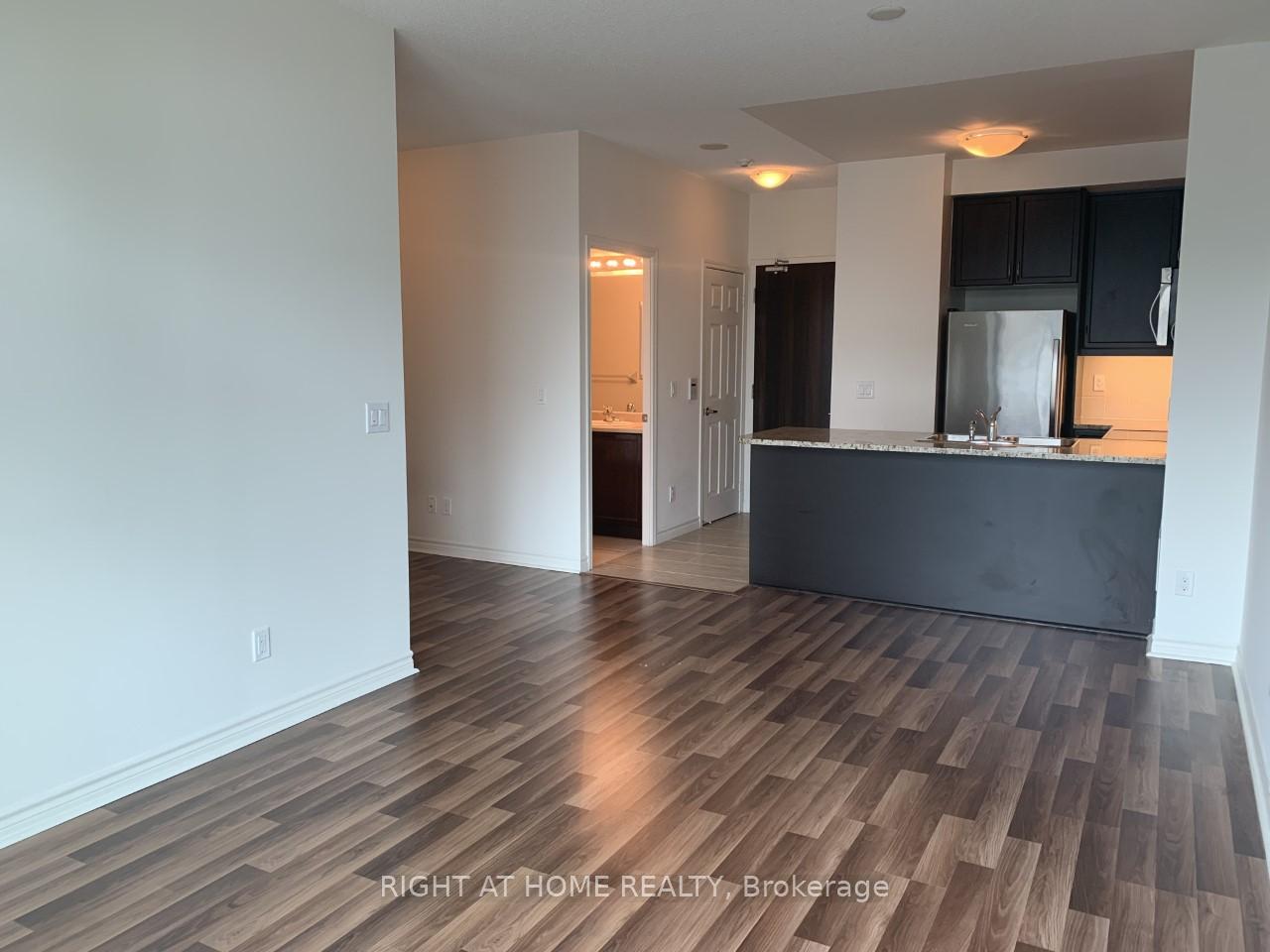 Photo 3 of Unit 210, 25 Lower Simcoe Street, Toronto, Waterfront Communities — HOMEH