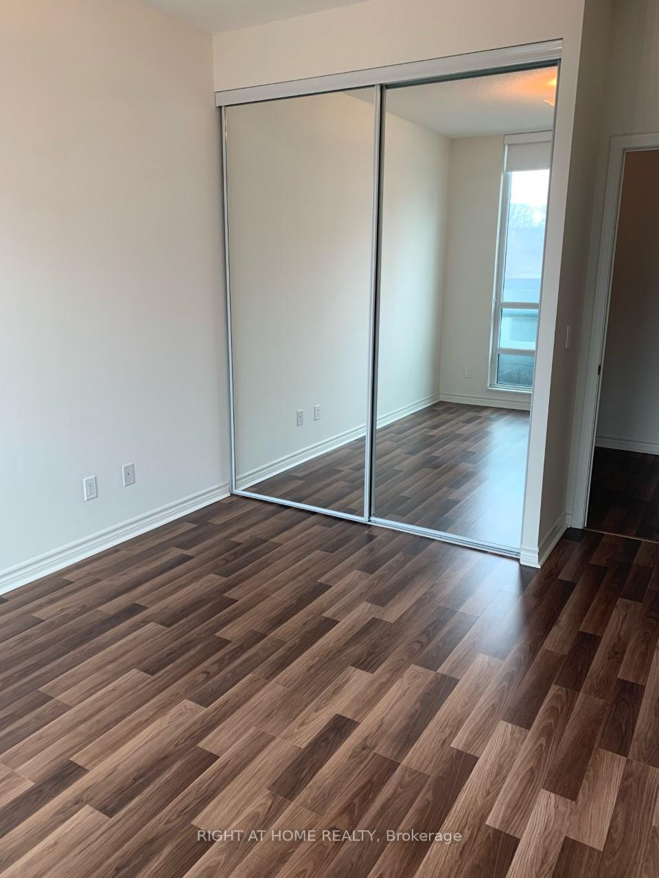 Photo 7 of Unit 210, 25 Lower Simcoe Street, Toronto, Waterfront Communities — HOMEH