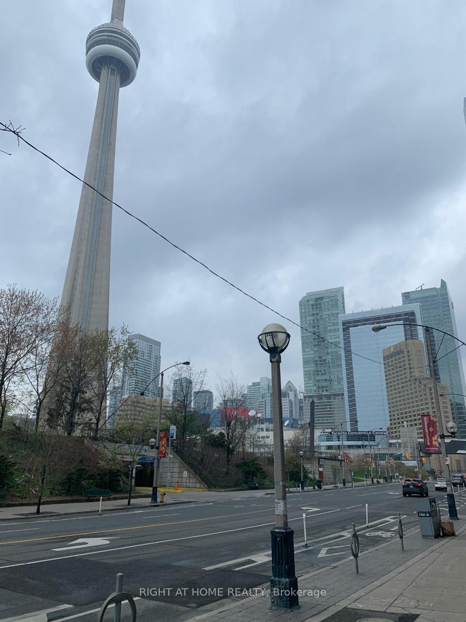 Photo 11 of Unit 210, 25 Lower Simcoe Street, Toronto, Waterfront Communities — HOMEH