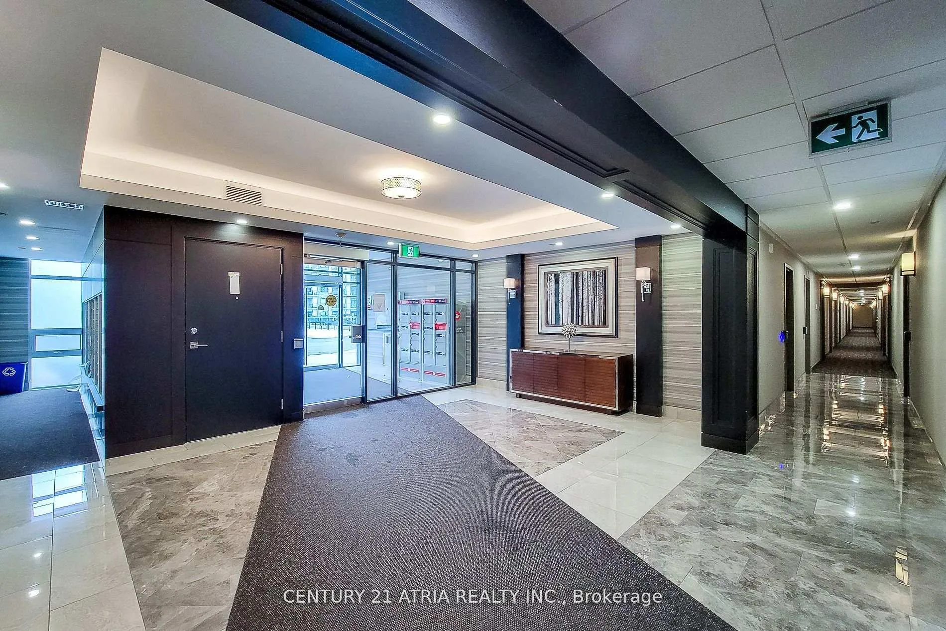 Photo 3 of Unit 508, 101 Shoreview Place, Hamilton, Lakeshore — HOMEH