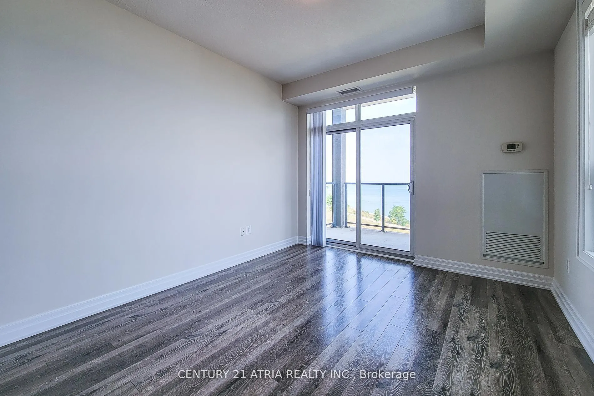 Photo 9 of Unit 508, 101 Shoreview Place, Hamilton, Lakeshore — HOMEH