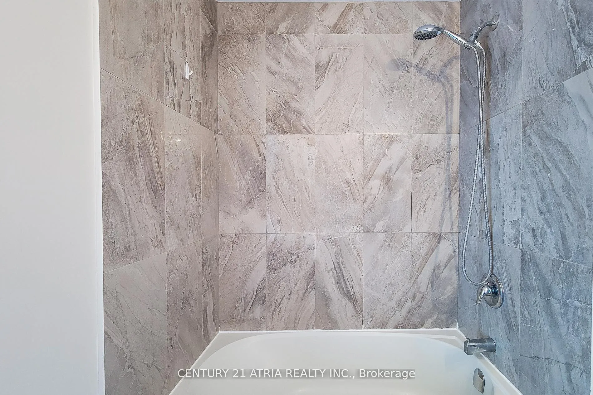 Photo 26 of Unit 508, 101 Shoreview Place, Hamilton, Lakeshore — HOMEH